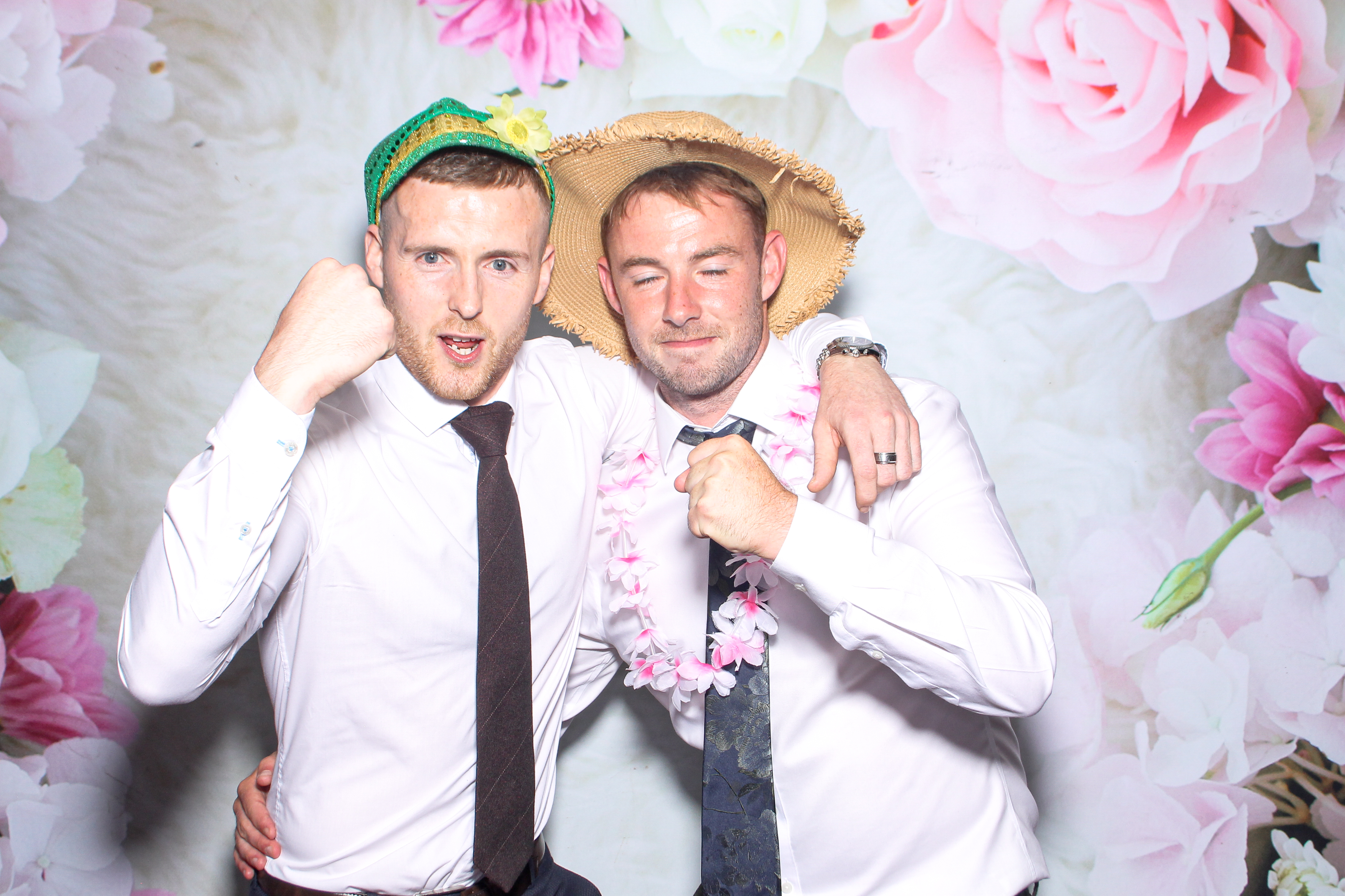Amy & Cian | View more photos from the event at gallery.snapmagic.ie/u/SnapMagic/Amy-Cian