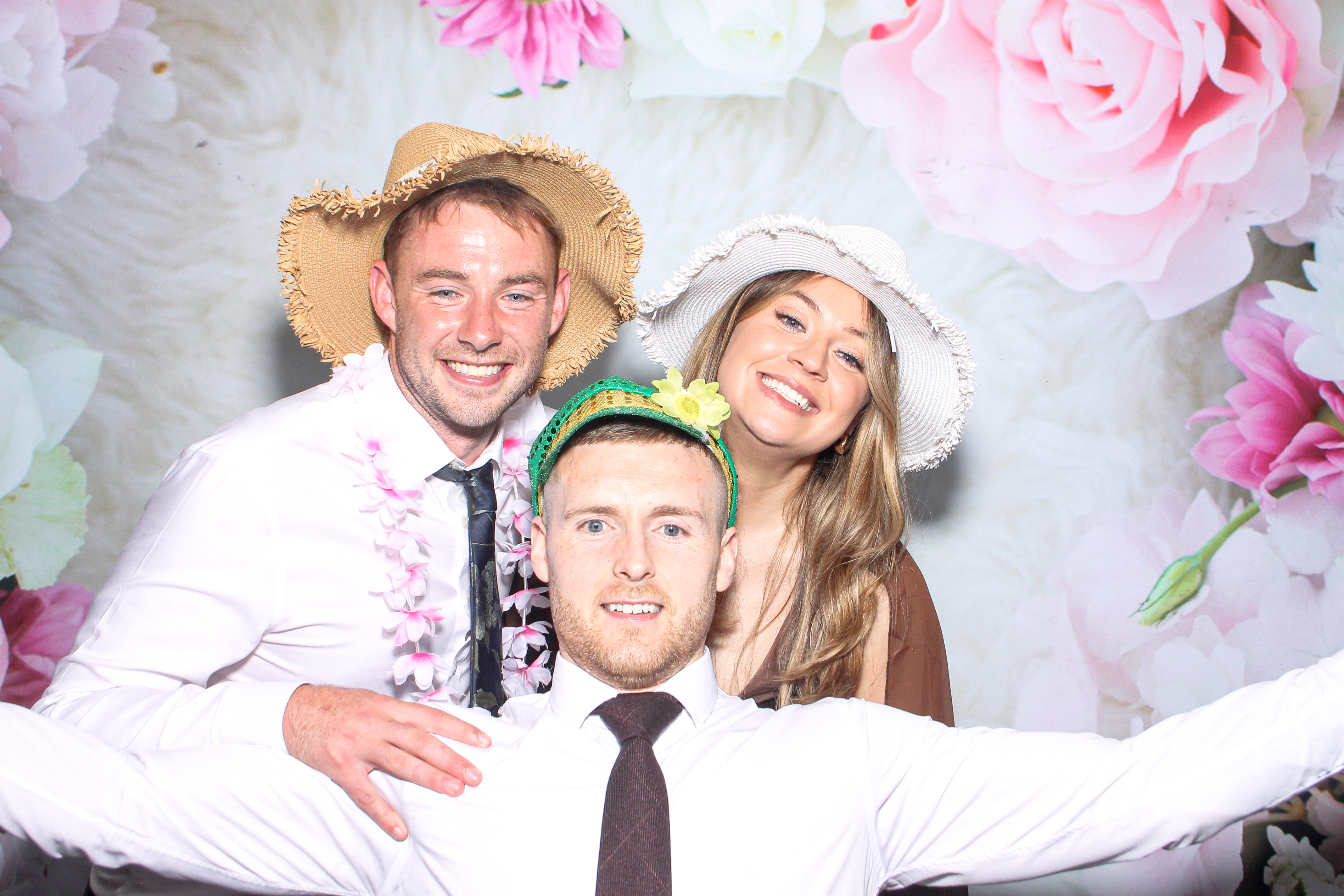 Amy & Cian | View more photos from the event at gallery.snapmagic.ie/u/SnapMagic/Amy-Cian