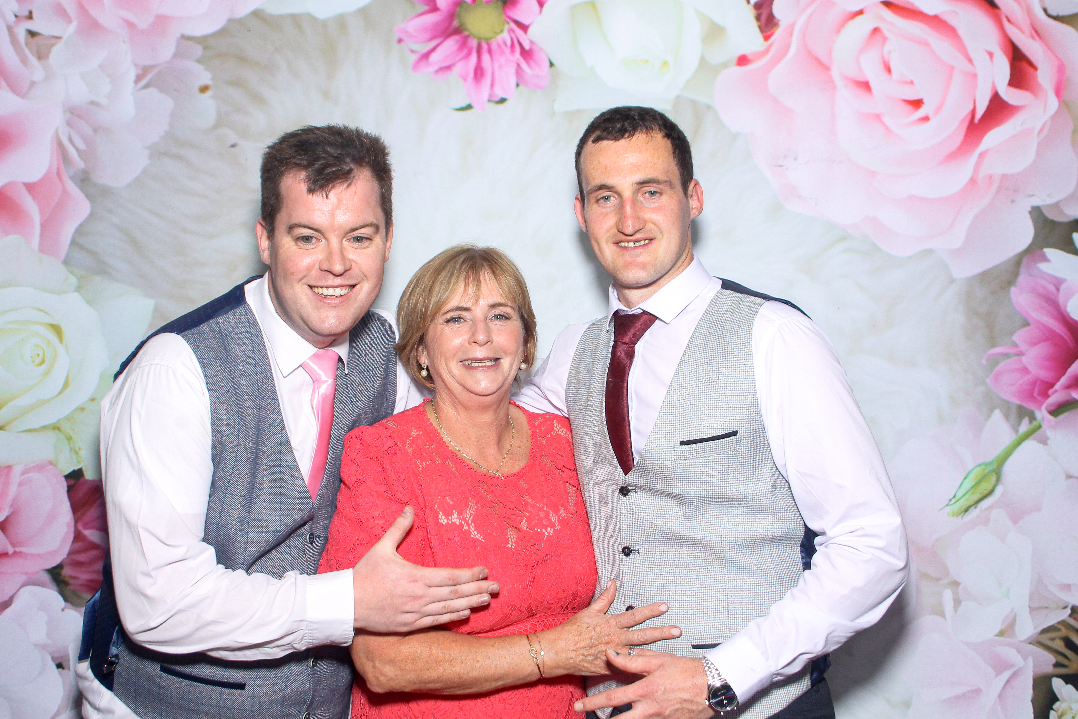 Amy & Cian | View more photos from the event at gallery.snapmagic.ie/u/SnapMagic/Amy-Cian