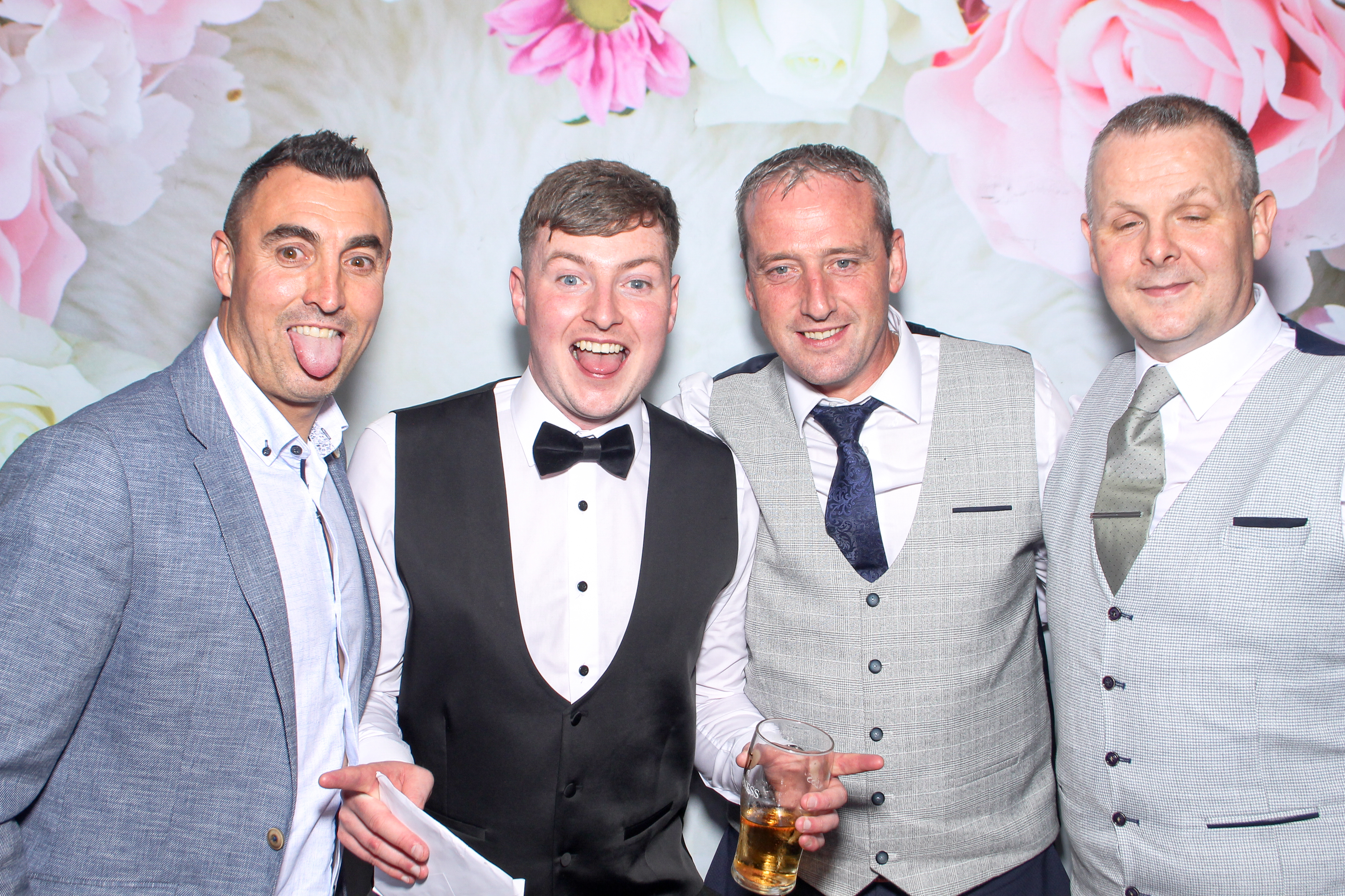 Amy & Cian | View more photos from the event at gallery.snapmagic.ie/u/SnapMagic/Amy-Cian
