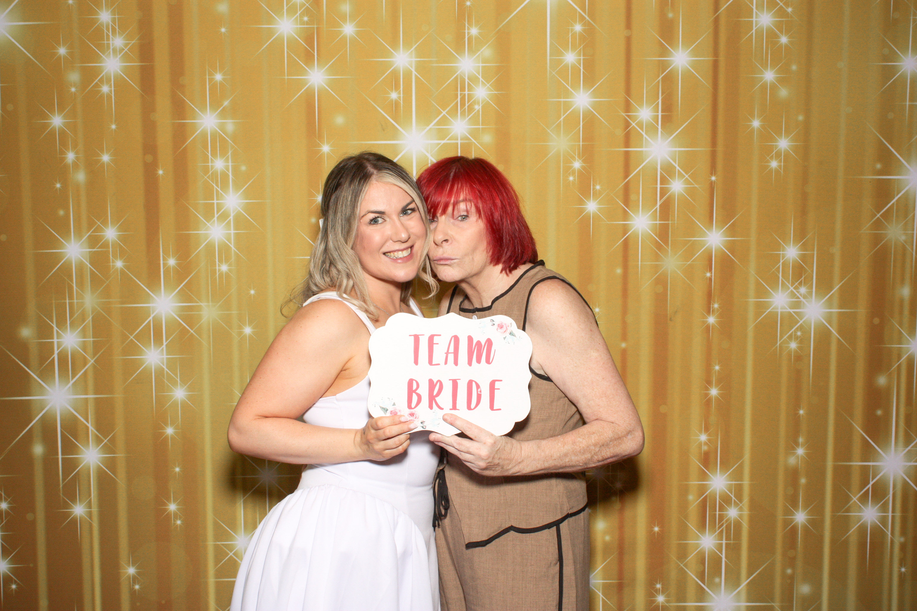 Amy & Dean's Engagement Party | View more photos from the event at gallery.snapmagic.ie/u/SnapMagic/Amy-Deans-Engagement-Party