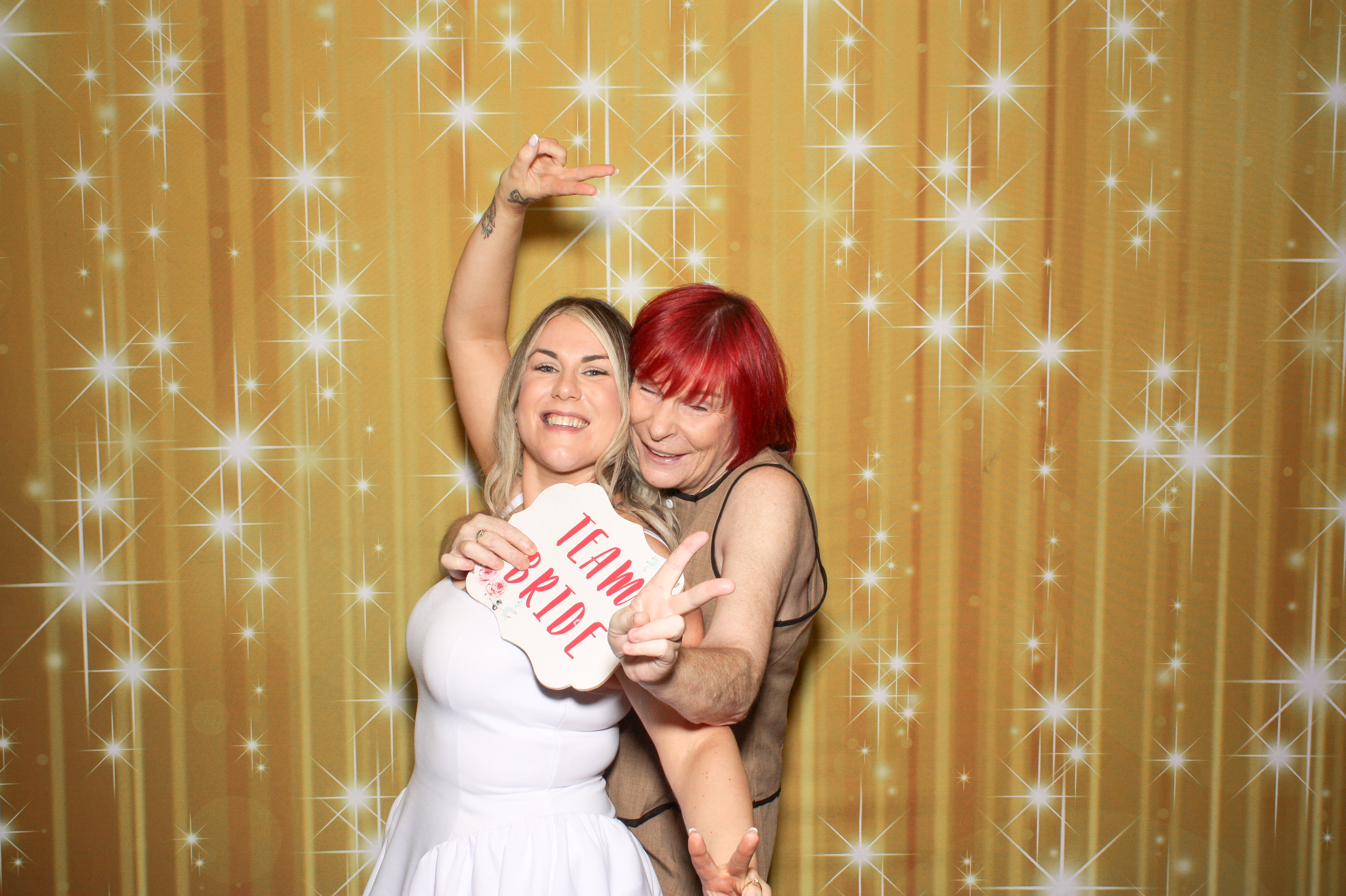Amy & Dean's Engagement Party | View more photos from the event at gallery.snapmagic.ie/u/SnapMagic/Amy-Deans-Engagement-Party