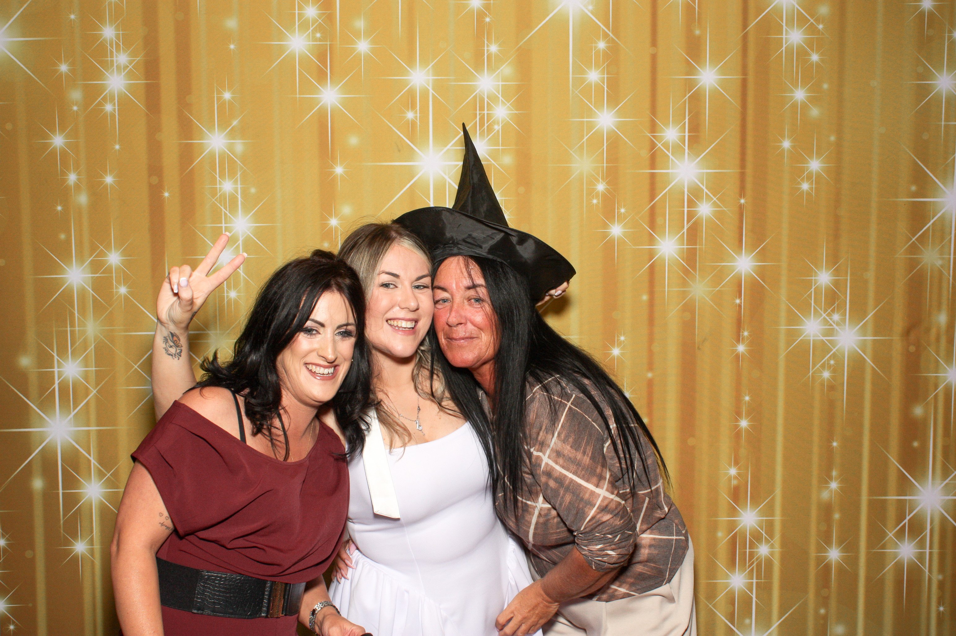 Amy & Dean's Engagement Party | View more photos from the event at gallery.snapmagic.ie/u/SnapMagic/Amy-Deans-Engagement-Party