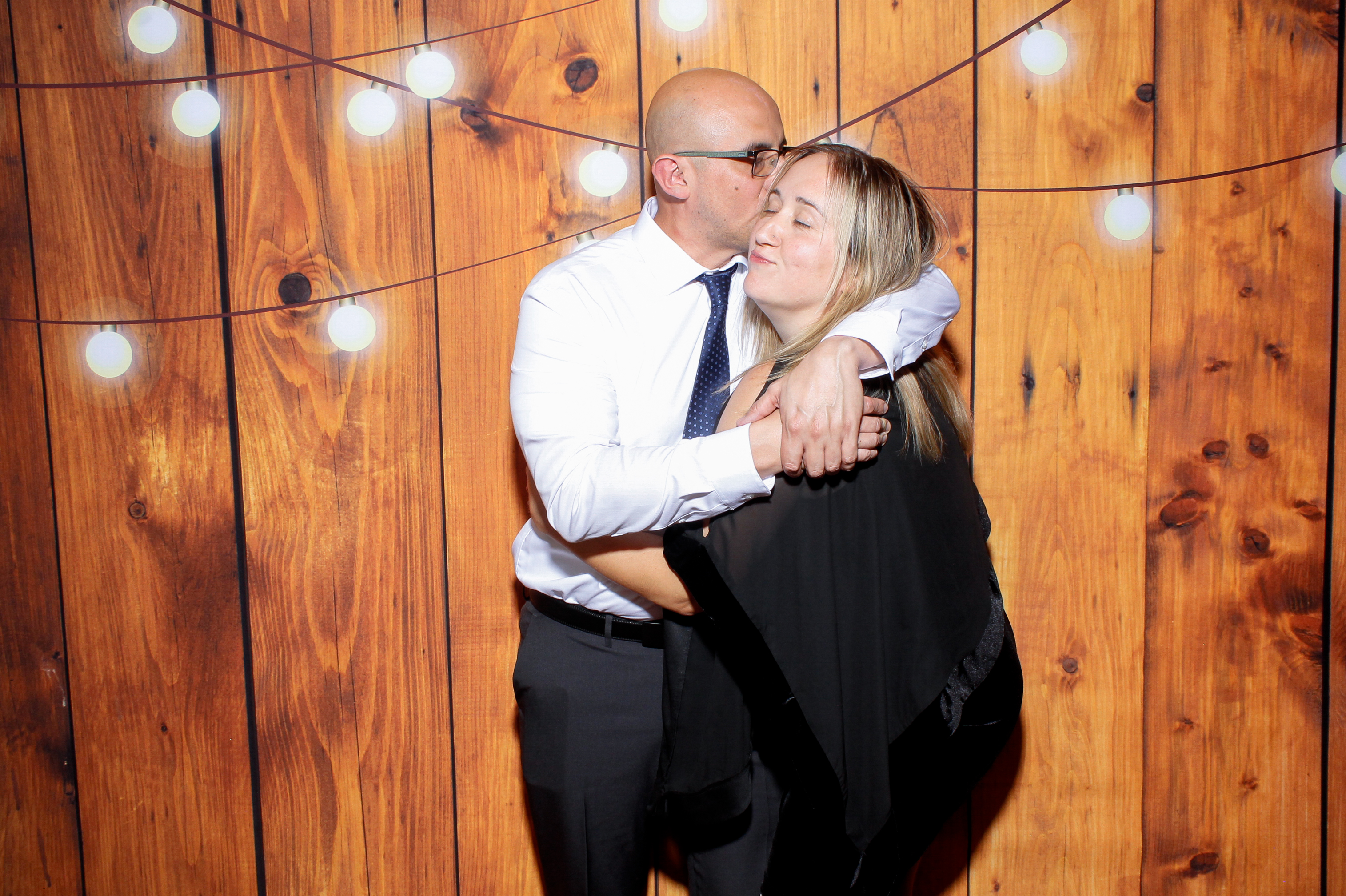 Andra & Liam | View more photos from the event at gallery.snapmagic.ie/u/SnapMagic/Andra-Liam