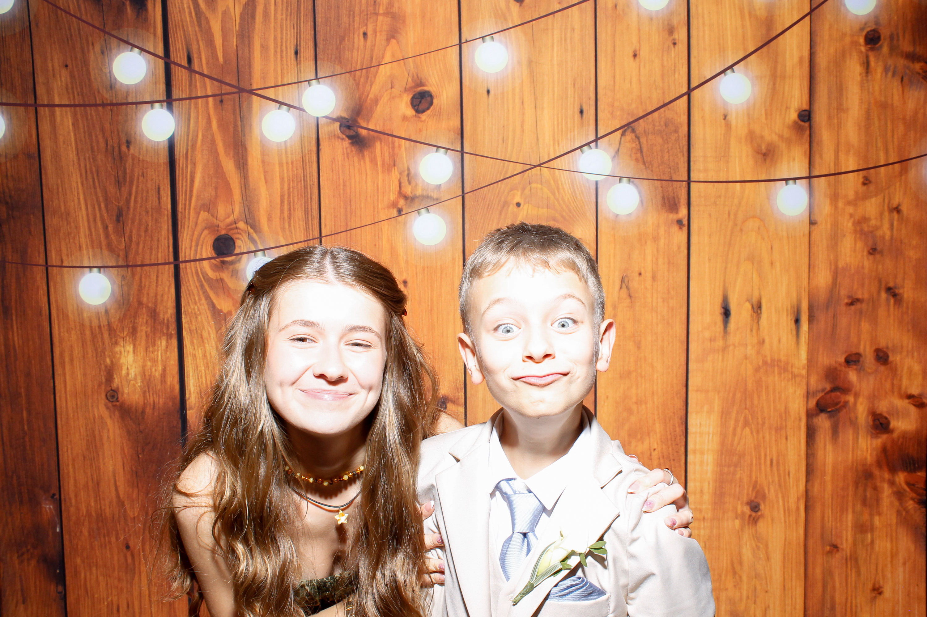Andra & Liam | View more photos from the event at gallery.snapmagic.ie/u/SnapMagic/Andra-Liam