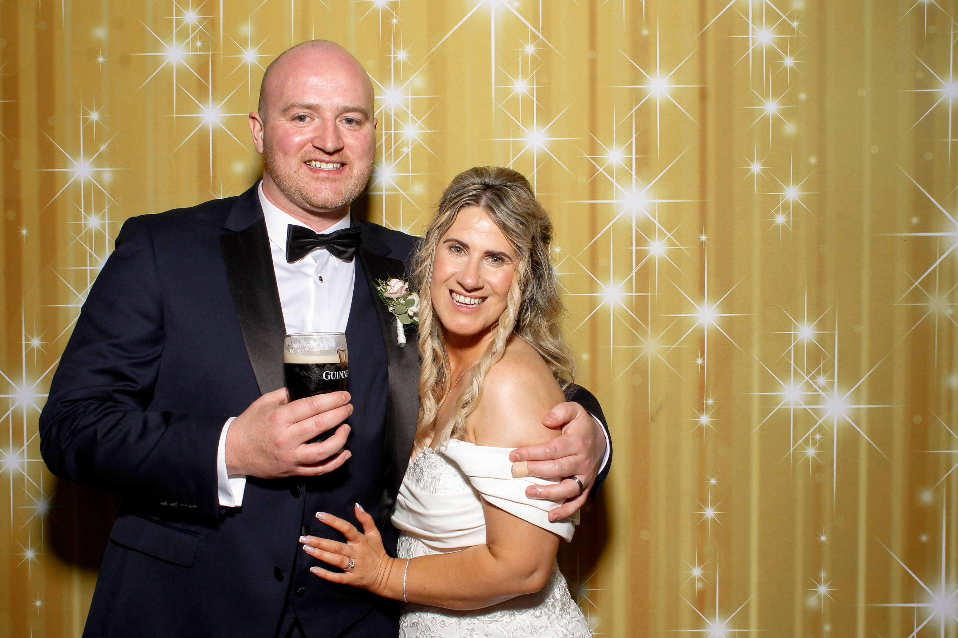 Charlotte & Ciaran | View more photos from the event at gallery.snapmagic.ie/u/SnapMagic/Charlotte-Ciaran
