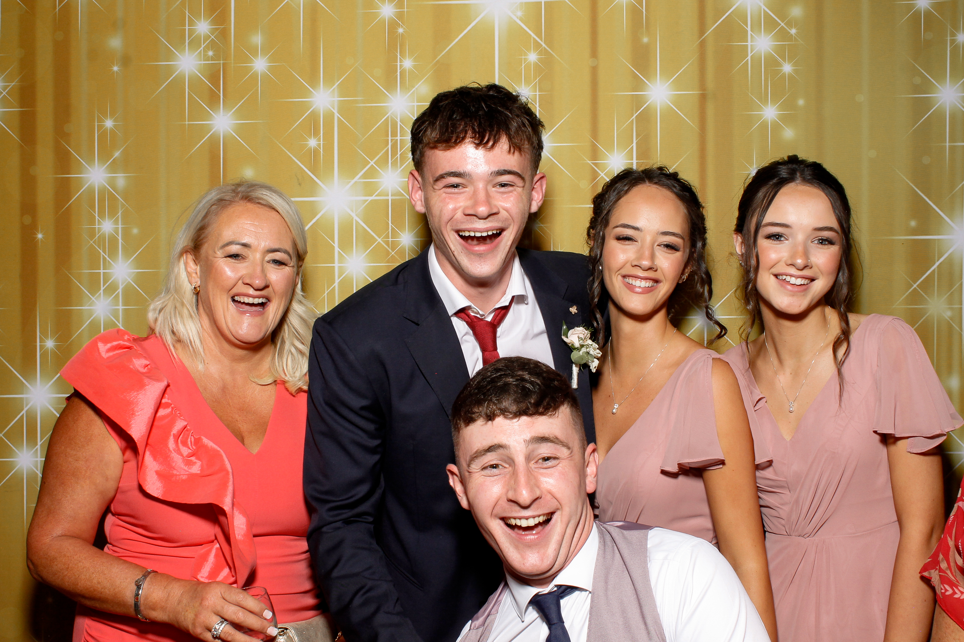 Charlotte & Ciaran | View more photos from the event at gallery.snapmagic.ie/u/SnapMagic/Charlotte-Ciaran