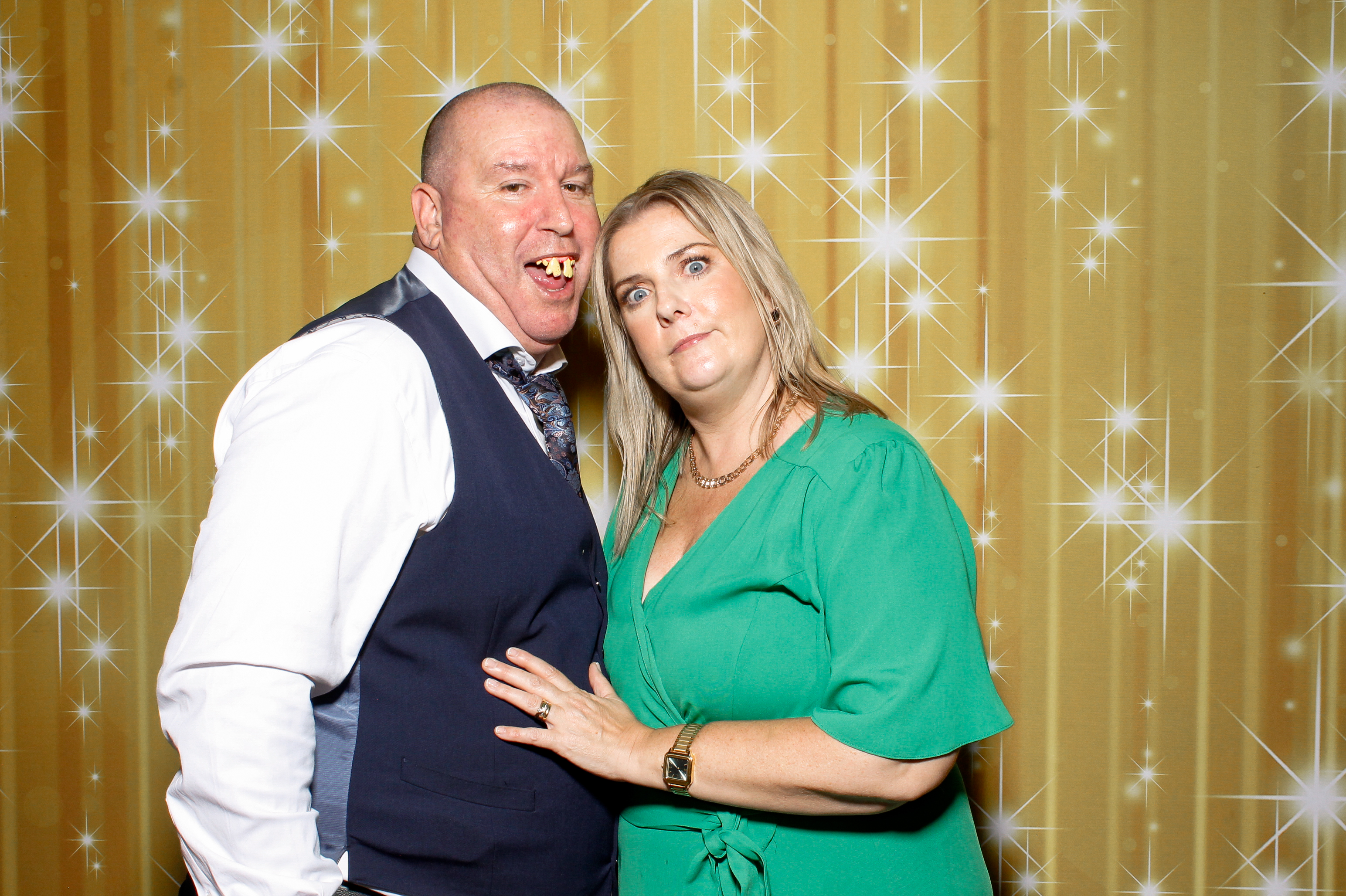 Charlotte & Ciaran | View more photos from the event at gallery.snapmagic.ie/u/SnapMagic/Charlotte-Ciaran