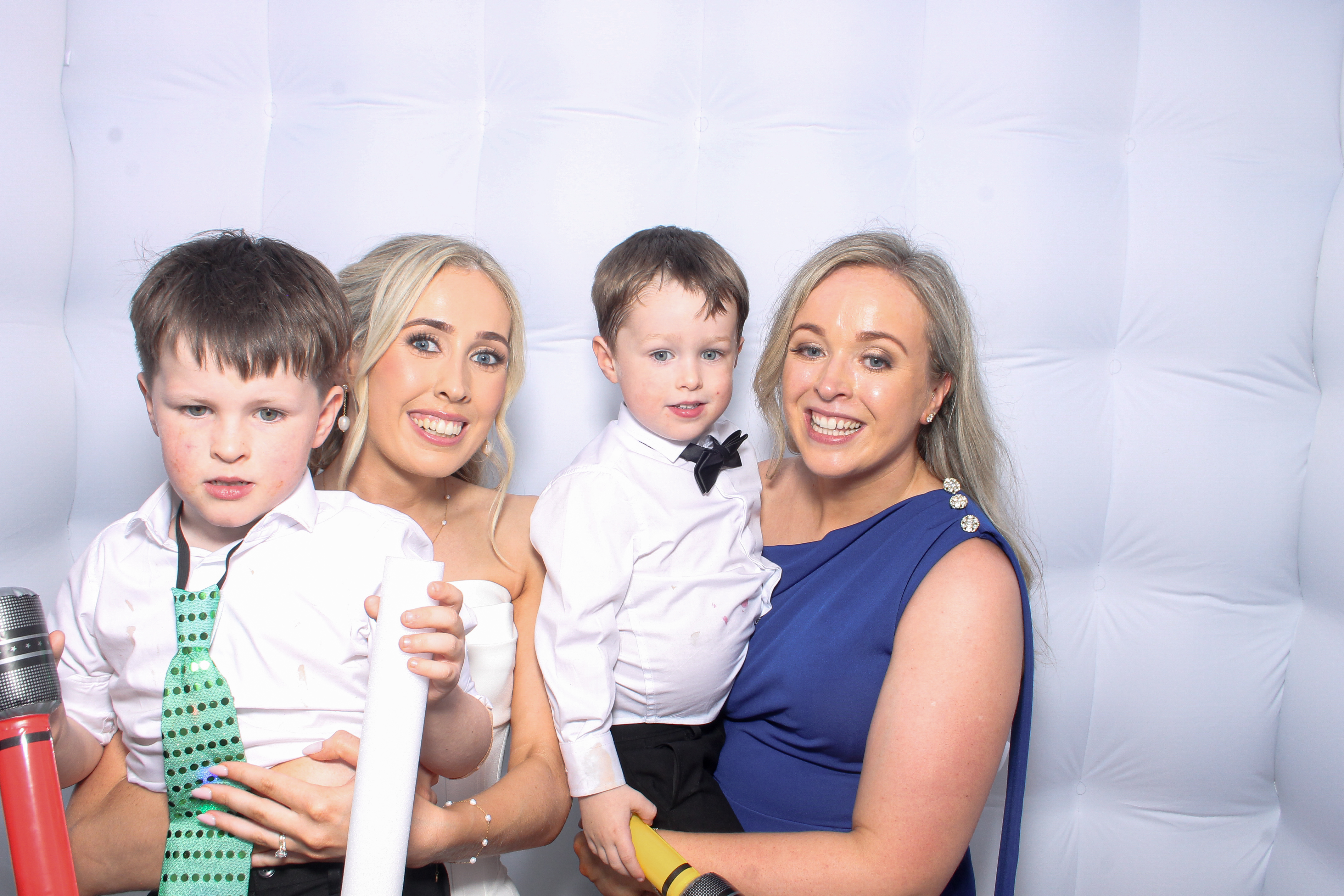 Donna & Darragh | View more photos from the event at gallery.snapmagic.ie/u/SnapMagic/Donna-Darragh