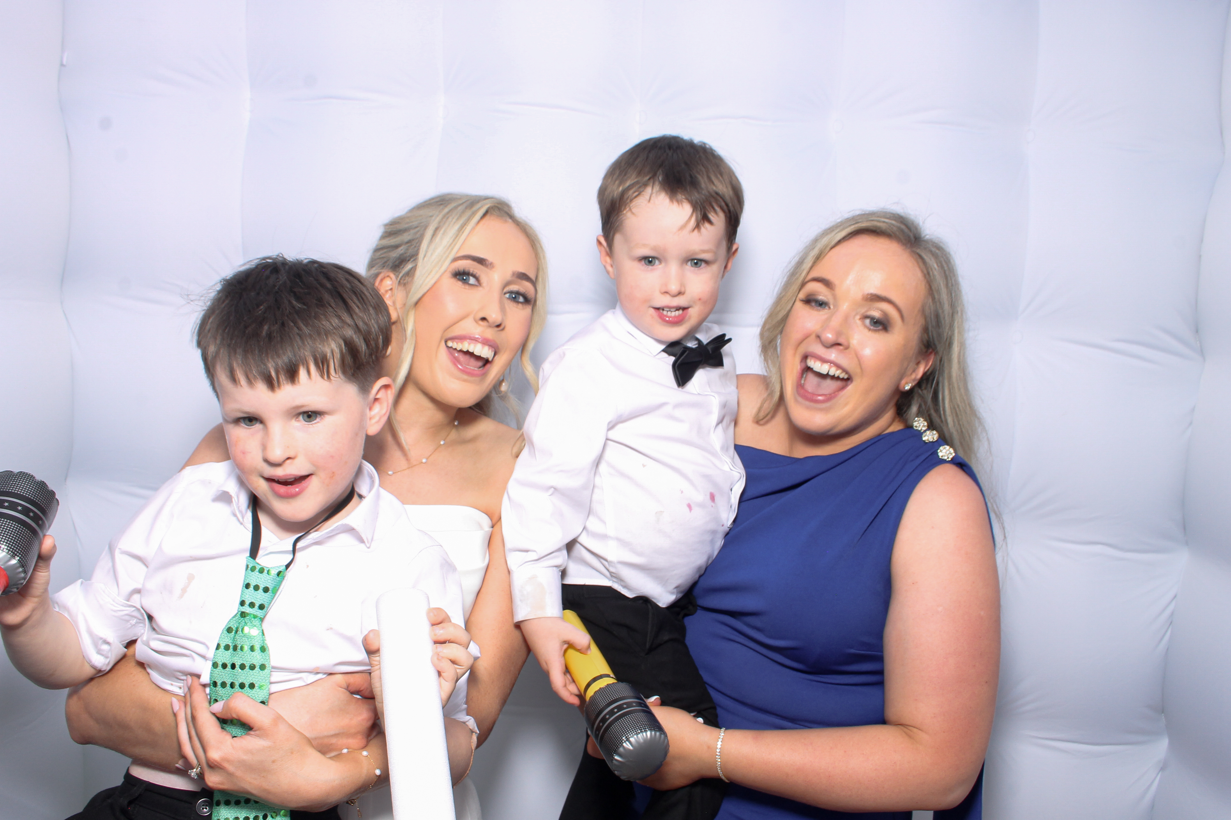 Donna & Darragh | View more photos from the event at gallery.snapmagic.ie/u/SnapMagic/Donna-Darragh