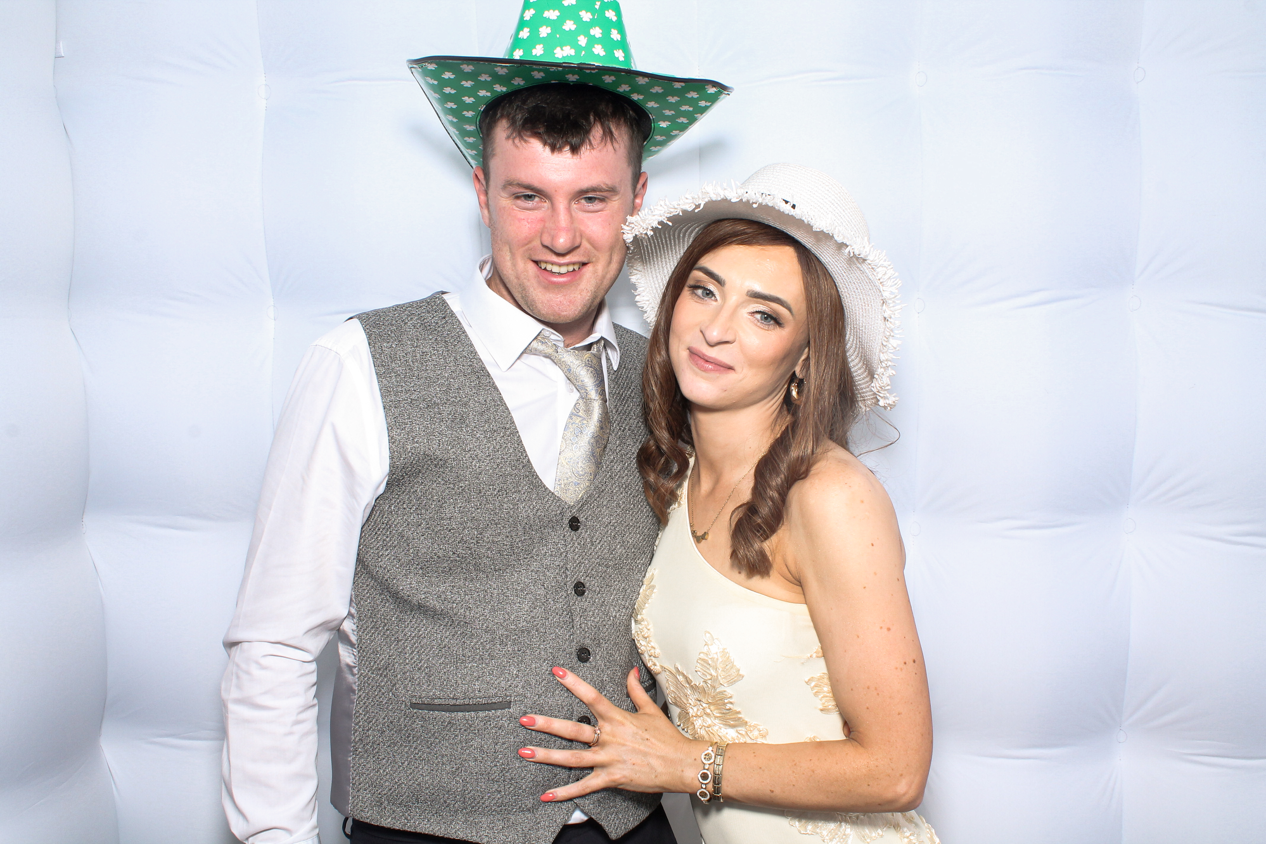 Eoghan & Niamh | View more photos from the event at gallery.snapmagic.ie/u/SnapMagic/Eoghan-Niamh