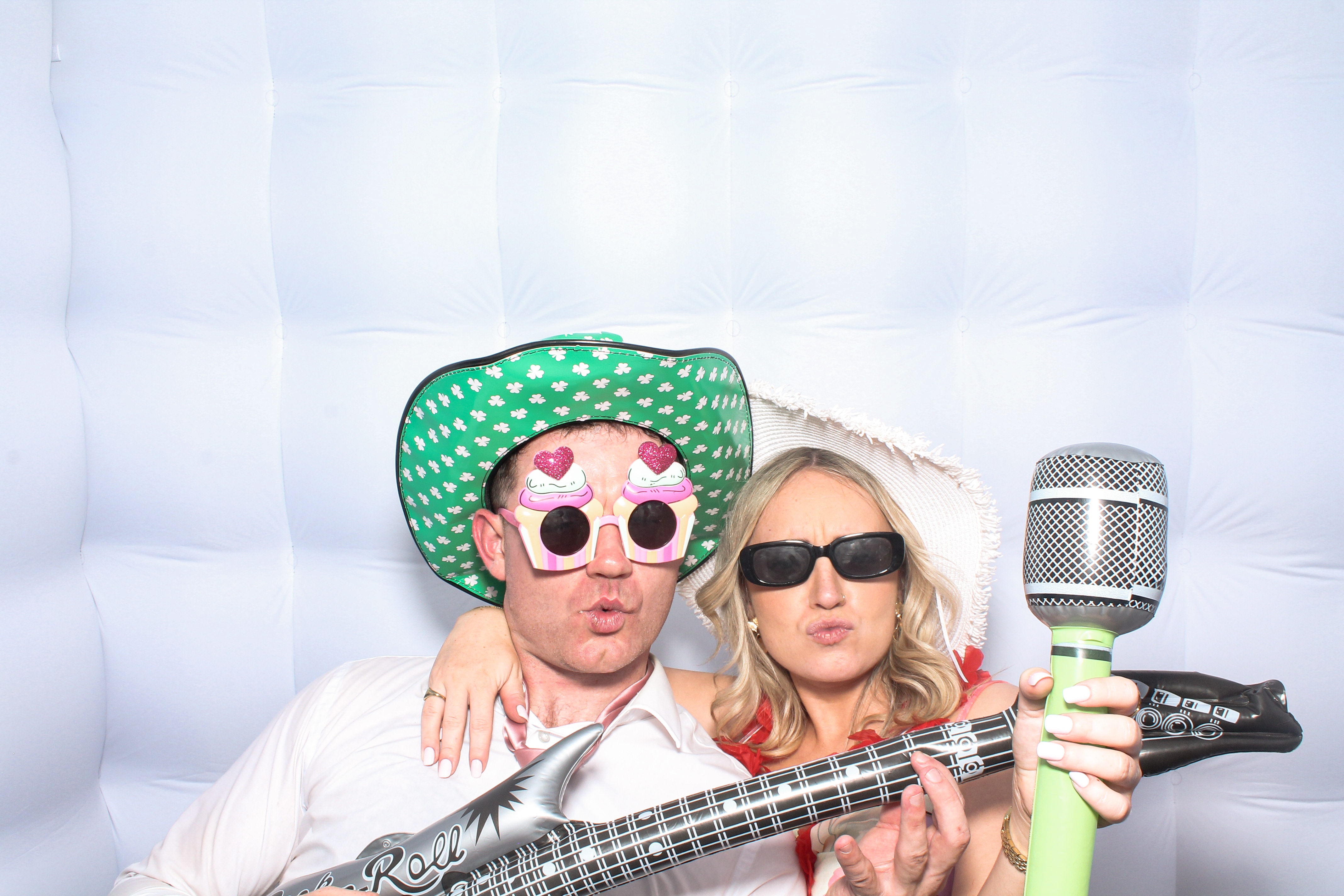 Eoghan & Niamh | View more photos from the event at gallery.snapmagic.ie/u/SnapMagic/Eoghan-Niamh