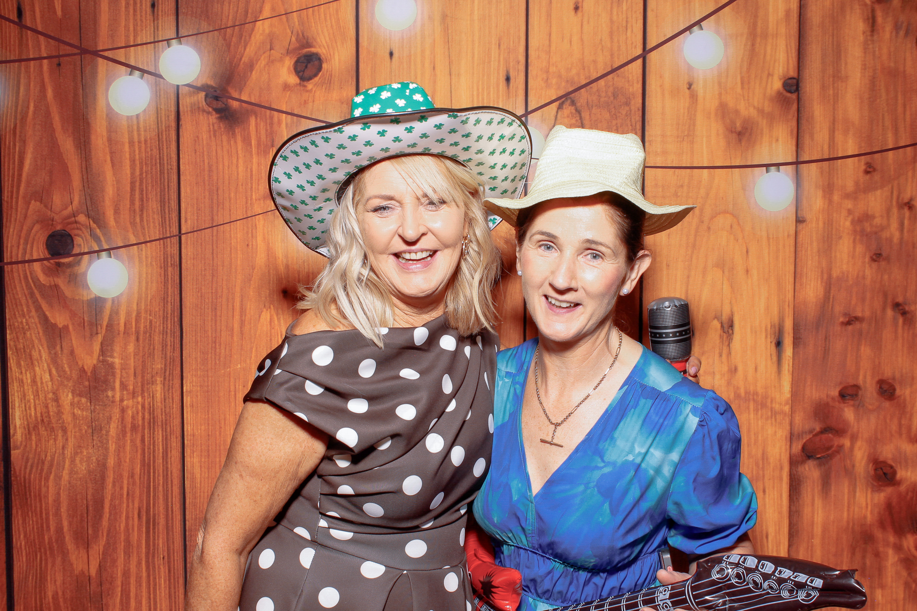 Fiona & Declan's Wedding | View more photos from the event at gallery.snapmagic.ie/u/SnapMagic/Fiona-Declans-Wedding