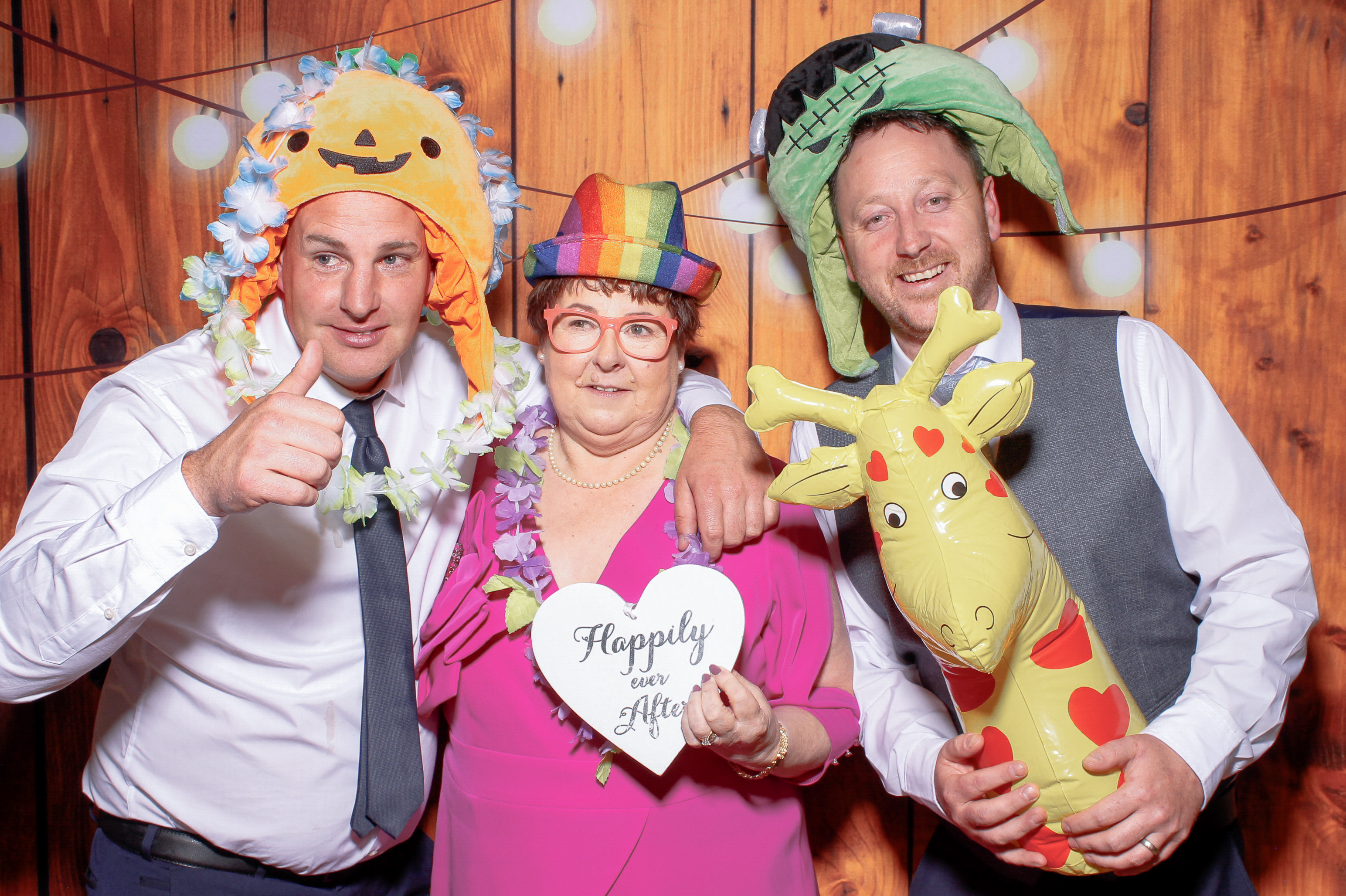 Fiona & Declan's Wedding | View more photos from the event at gallery.snapmagic.ie/u/SnapMagic/Fiona-Declans-Wedding