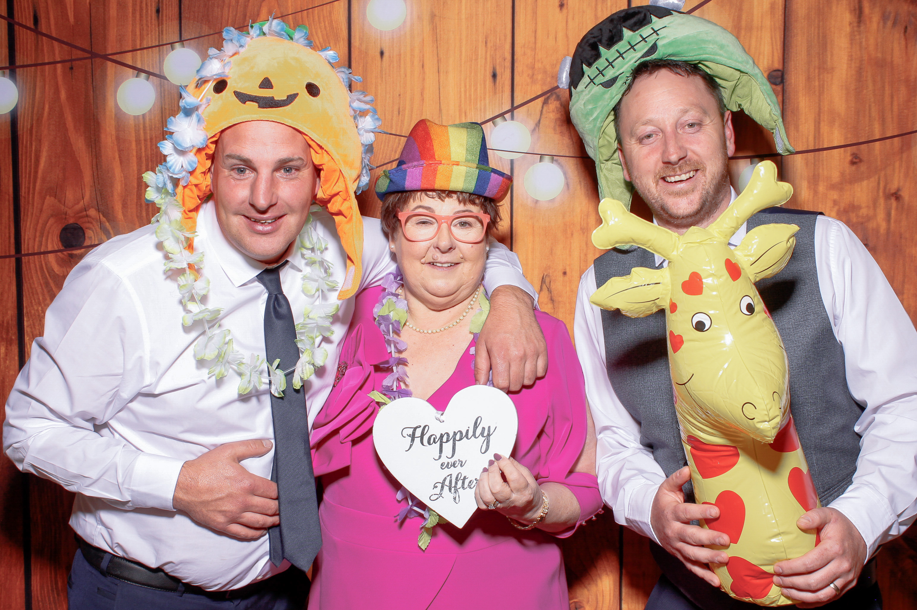 Fiona & Declan's Wedding | View more photos from the event at gallery.snapmagic.ie/u/SnapMagic/Fiona-Declans-Wedding