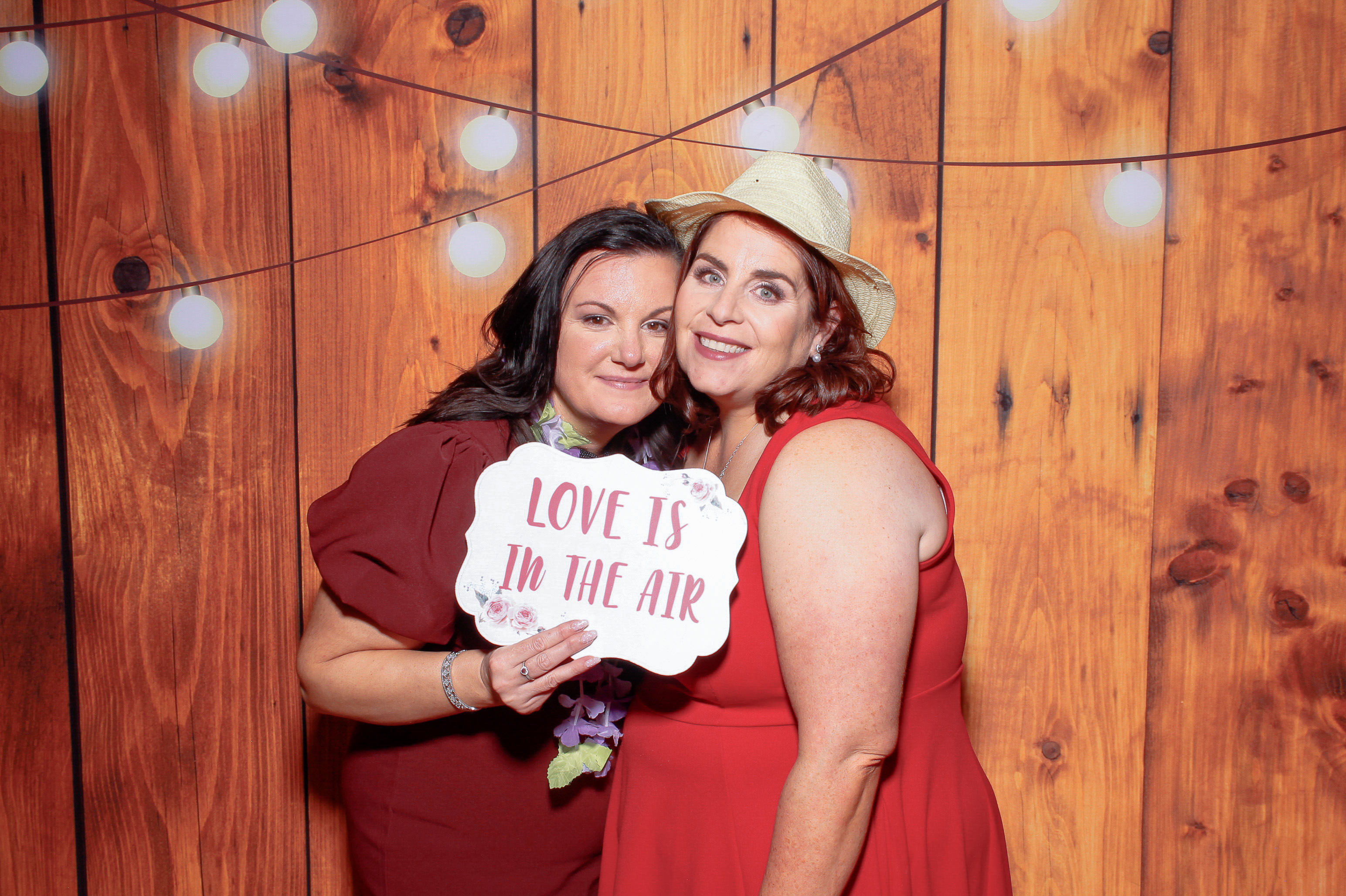 Fiona & Declan's Wedding | View more photos from the event at gallery.snapmagic.ie/u/SnapMagic/Fiona-Declans-Wedding
