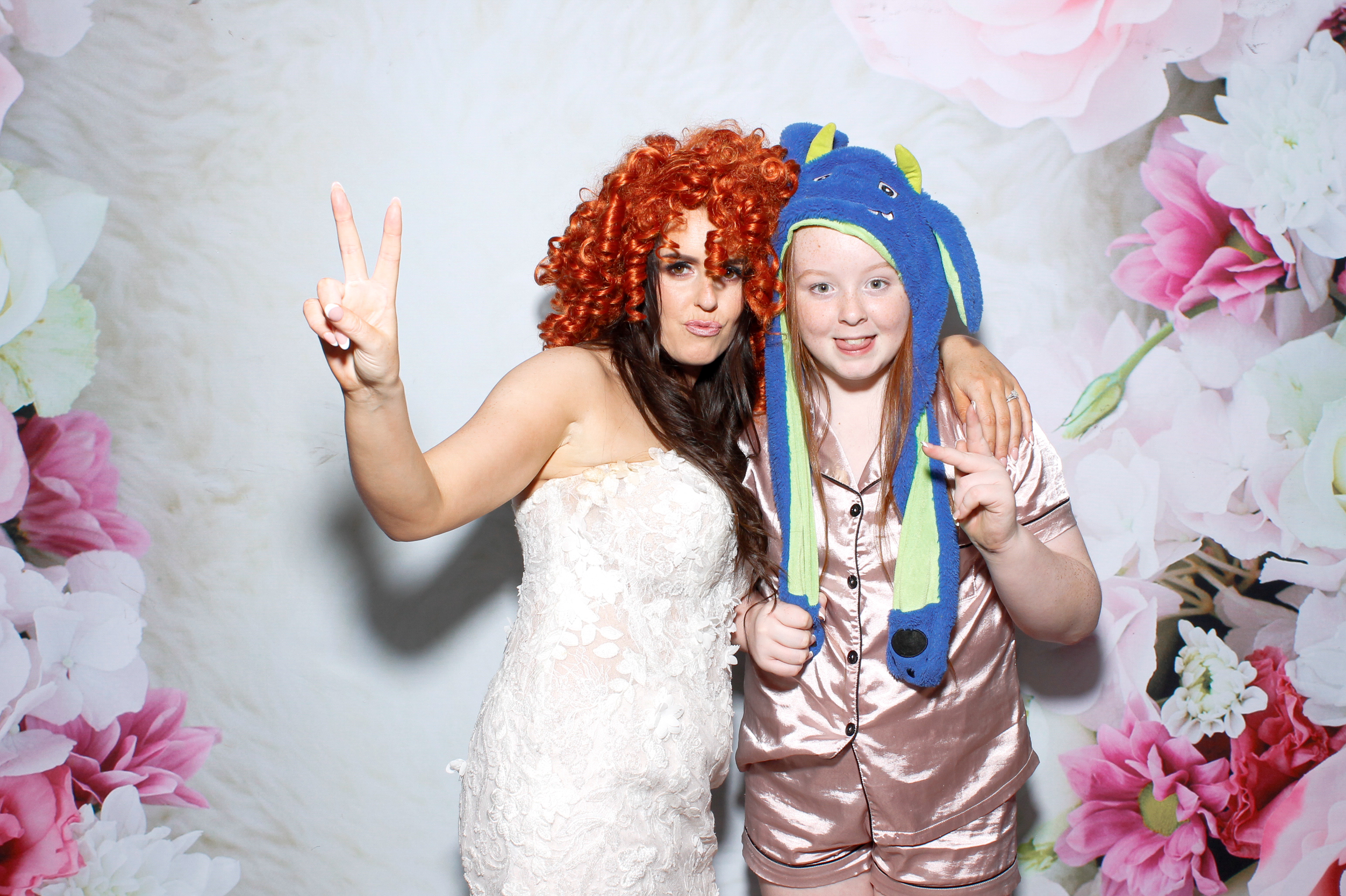 Georgina & Aaron | View more photos from the event at gallery.snapmagic.ie/u/SnapMagic/Georgina-Aaron