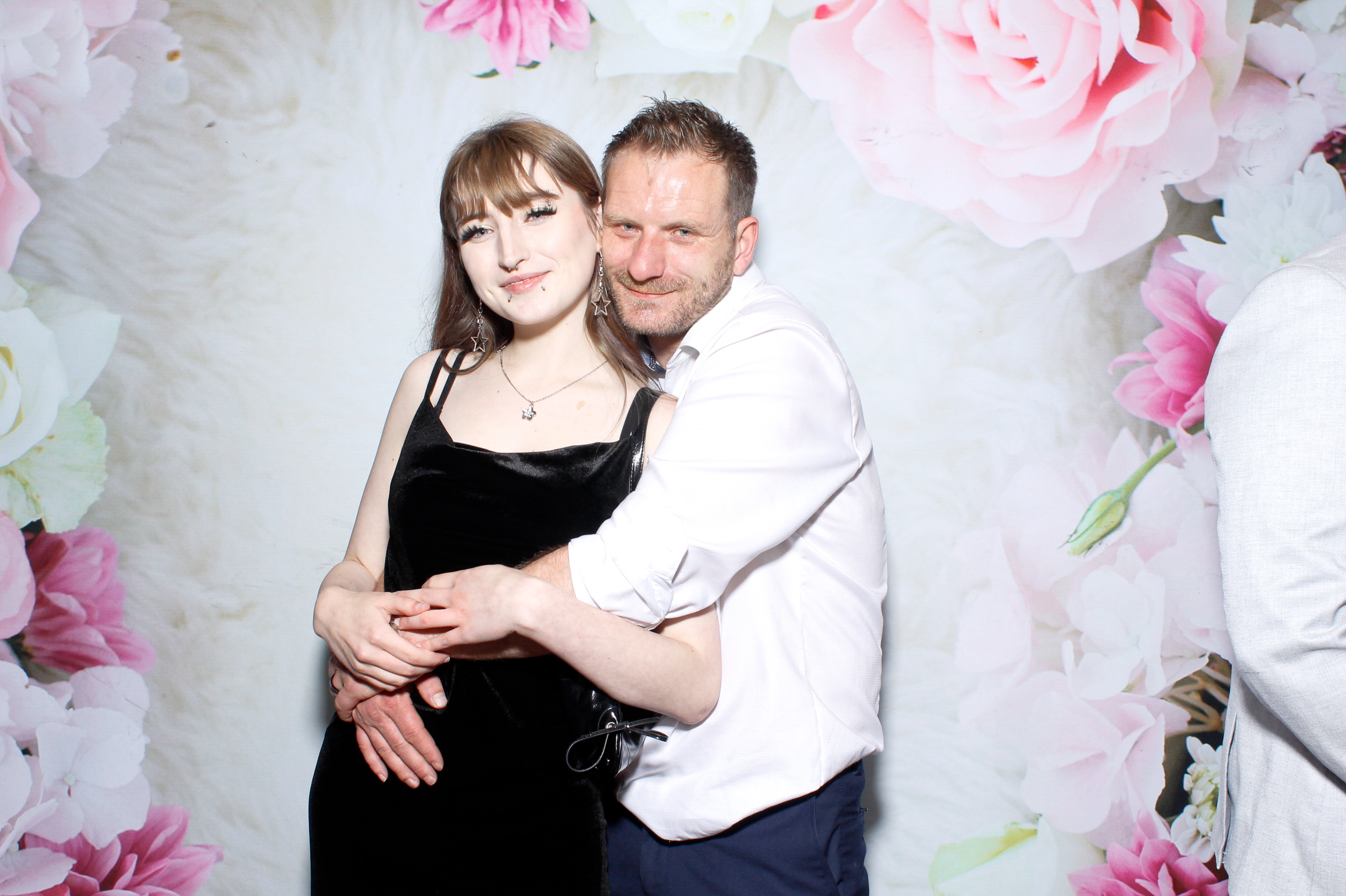 Georgina & Aaron | View more photos from the event at gallery.snapmagic.ie/u/SnapMagic/Georgina-Aaron