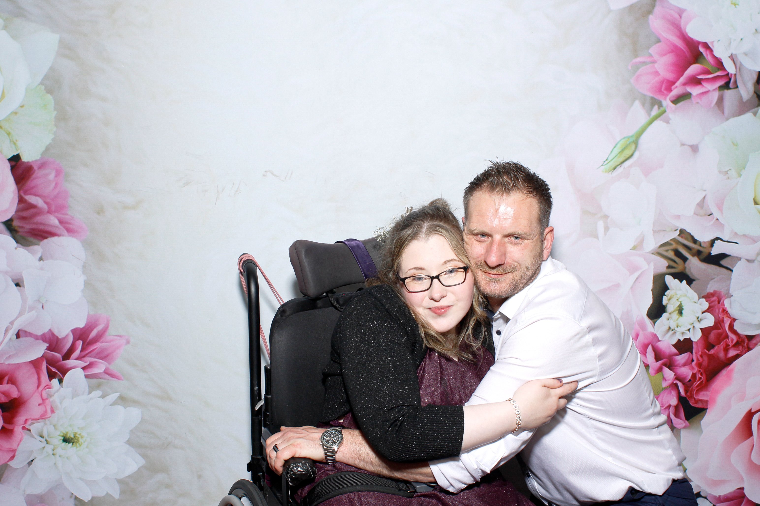 Georgina & Aaron | View more photos from the event at gallery.snapmagic.ie/u/SnapMagic/Georgina-Aaron