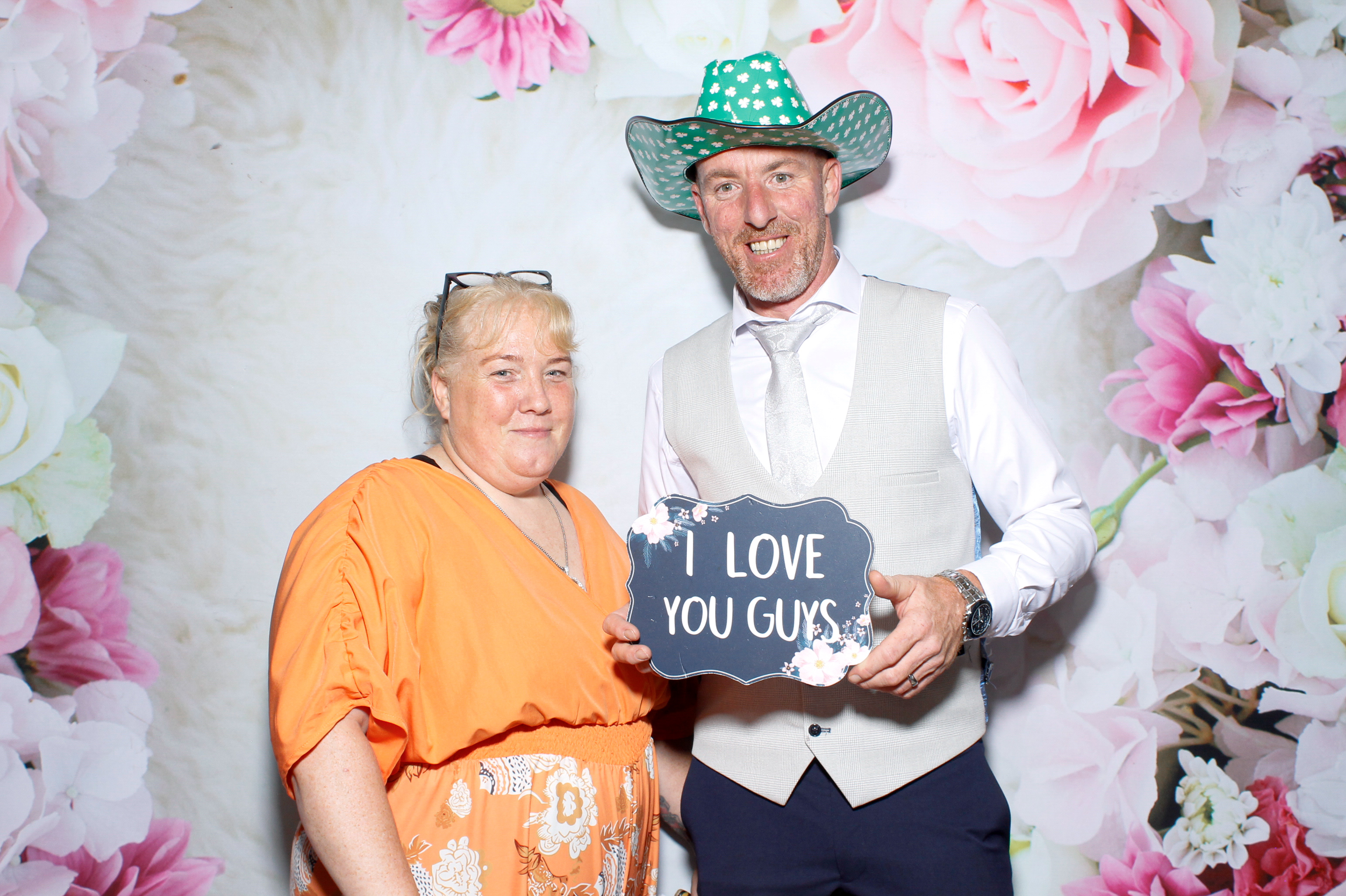 Georgina & Aaron | View more photos from the event at gallery.snapmagic.ie/u/SnapMagic/Georgina-Aaron