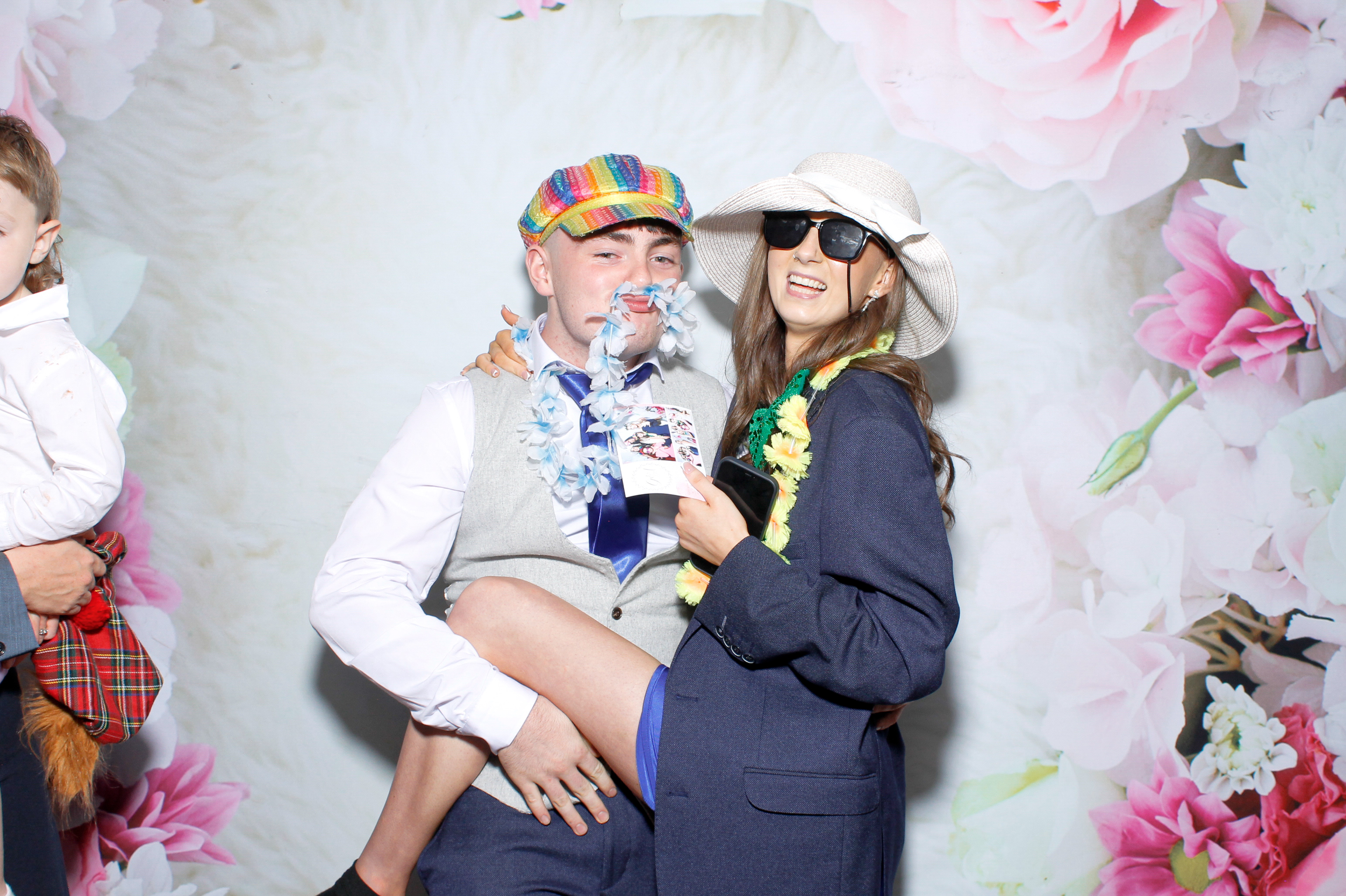 Georgina & Aaron | View more photos from the event at gallery.snapmagic.ie/u/SnapMagic/Georgina-Aaron