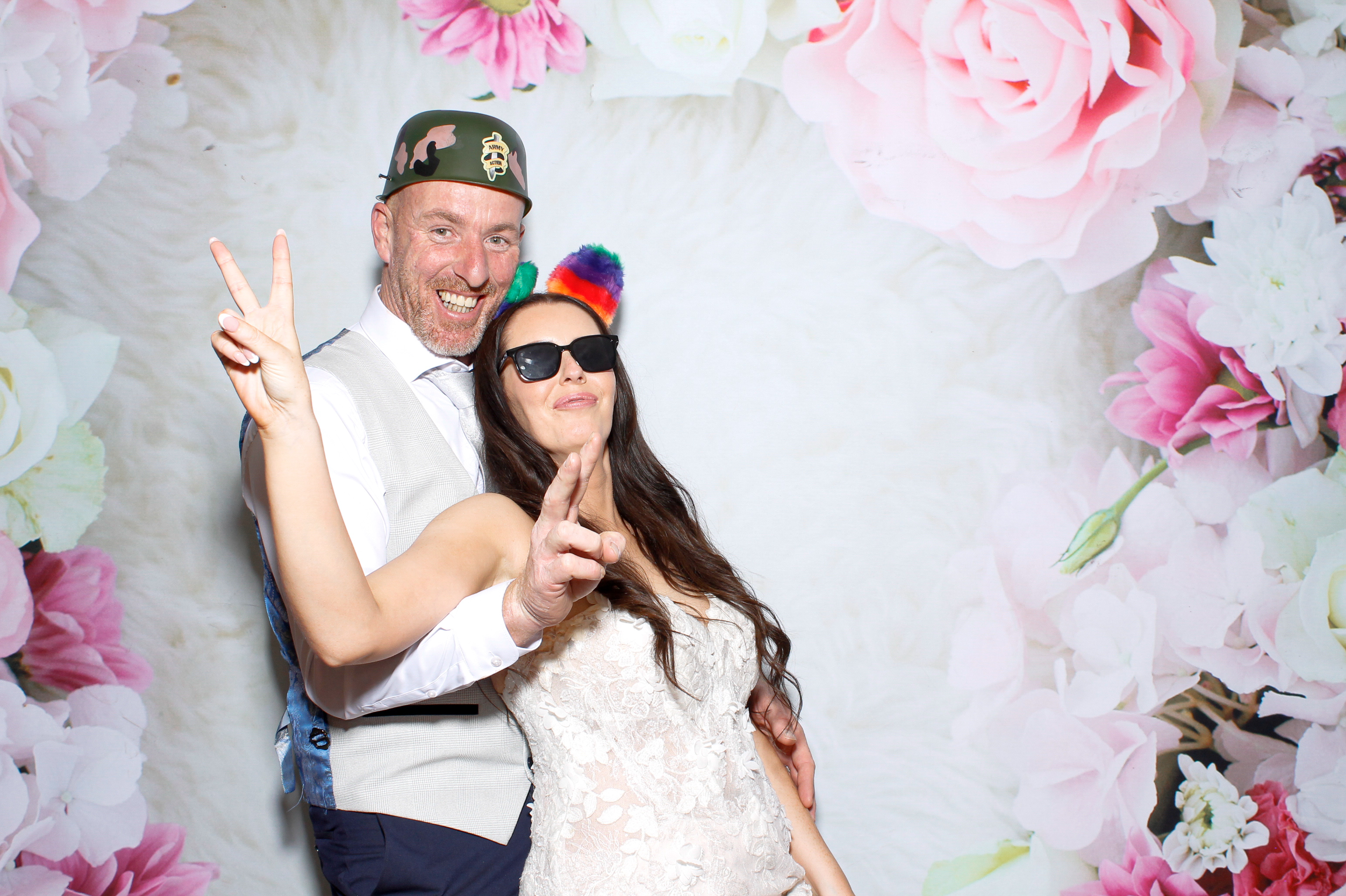 Georgina & Aaron | View more photos from the event at gallery.snapmagic.ie/u/SnapMagic/Georgina-Aaron