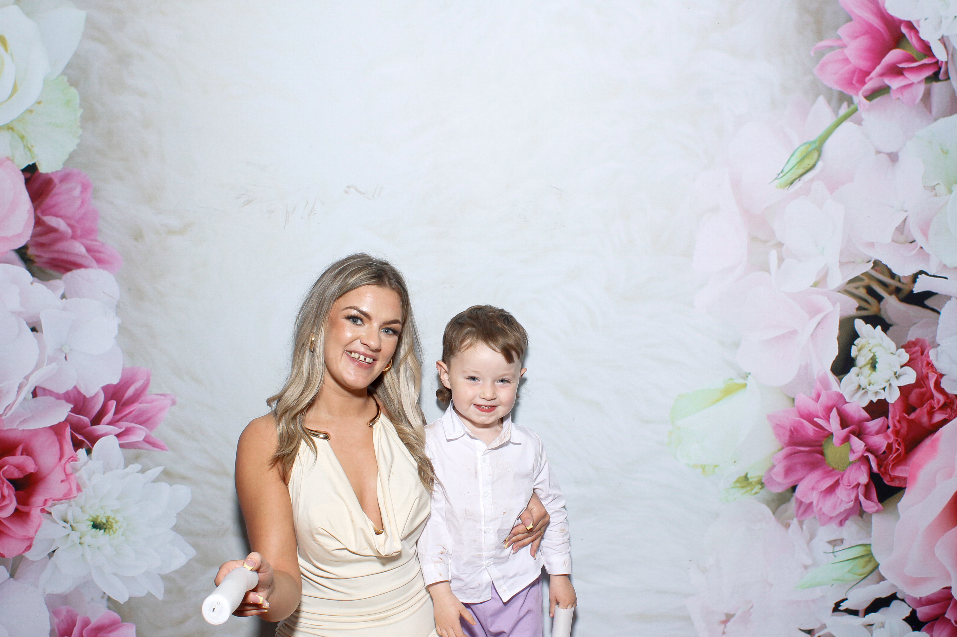 Georgina & Aaron | View more photos from the event at gallery.snapmagic.ie/u/SnapMagic/Georgina-Aaron