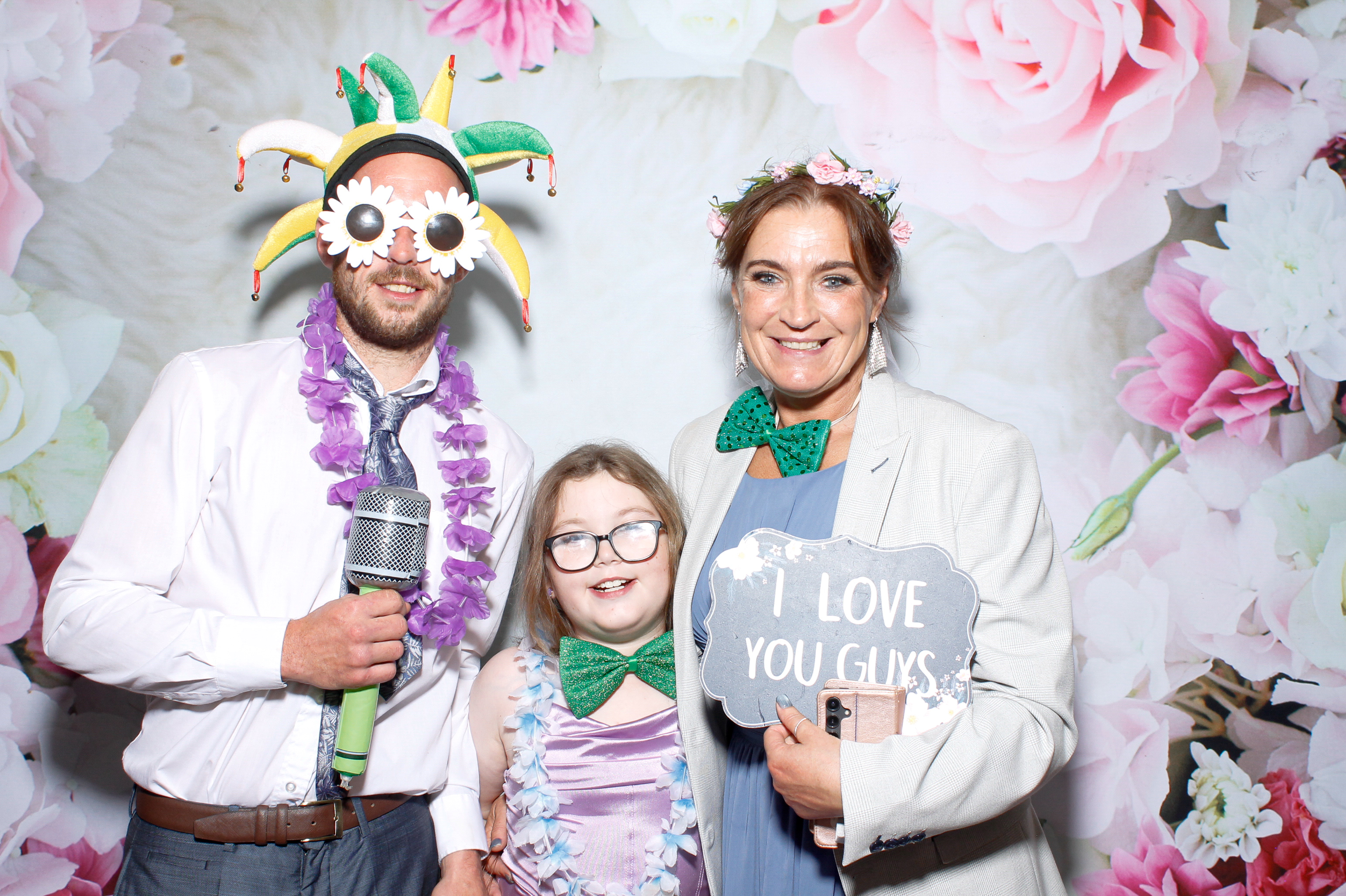 Georgina & Aaron | View more photos from the event at gallery.snapmagic.ie/u/SnapMagic/Georgina-Aaron