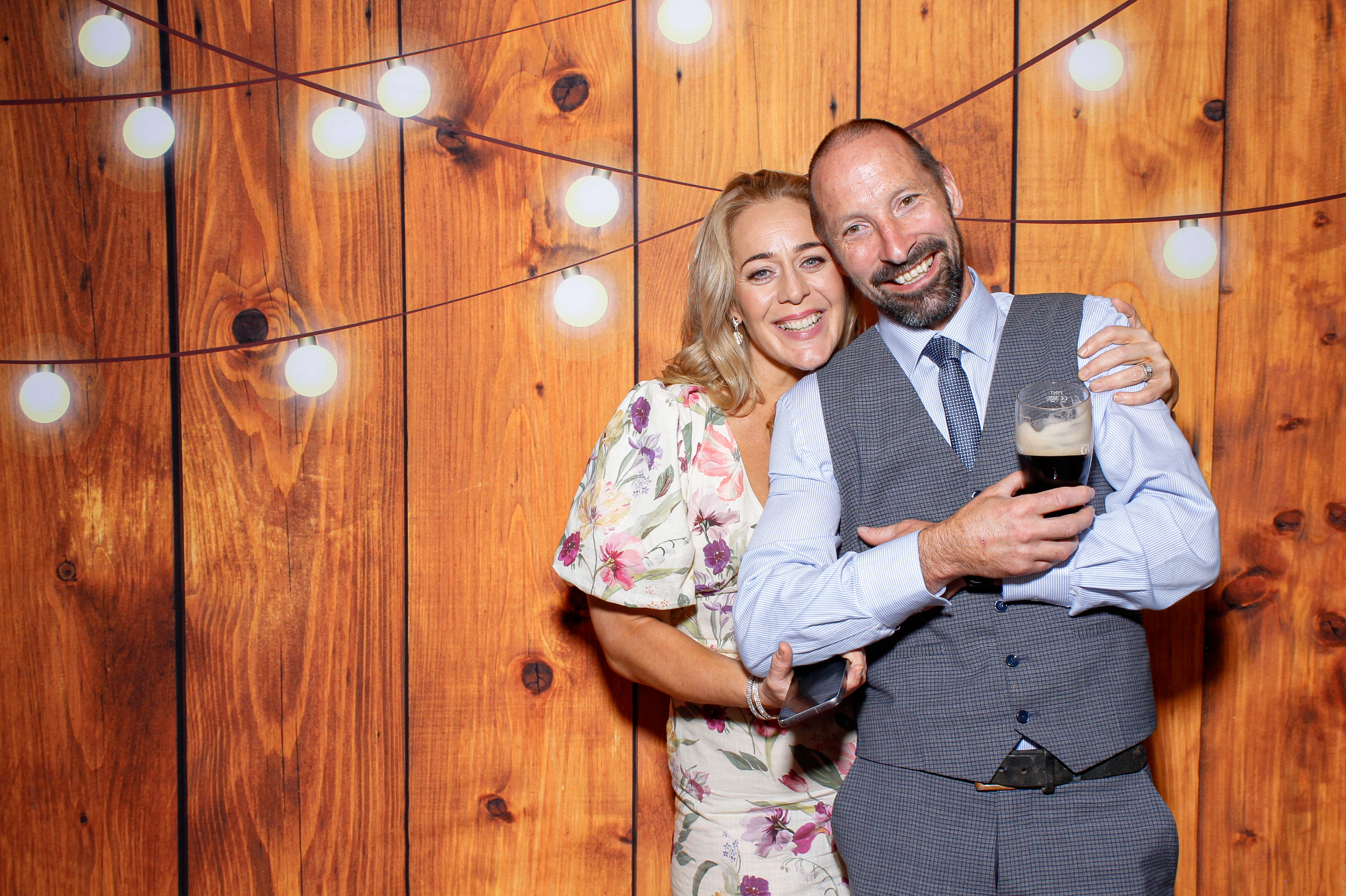 Karen & Colin | View more photos from the event at gallery.snapmagic.ie/u/SnapMagic/Karen-Colin