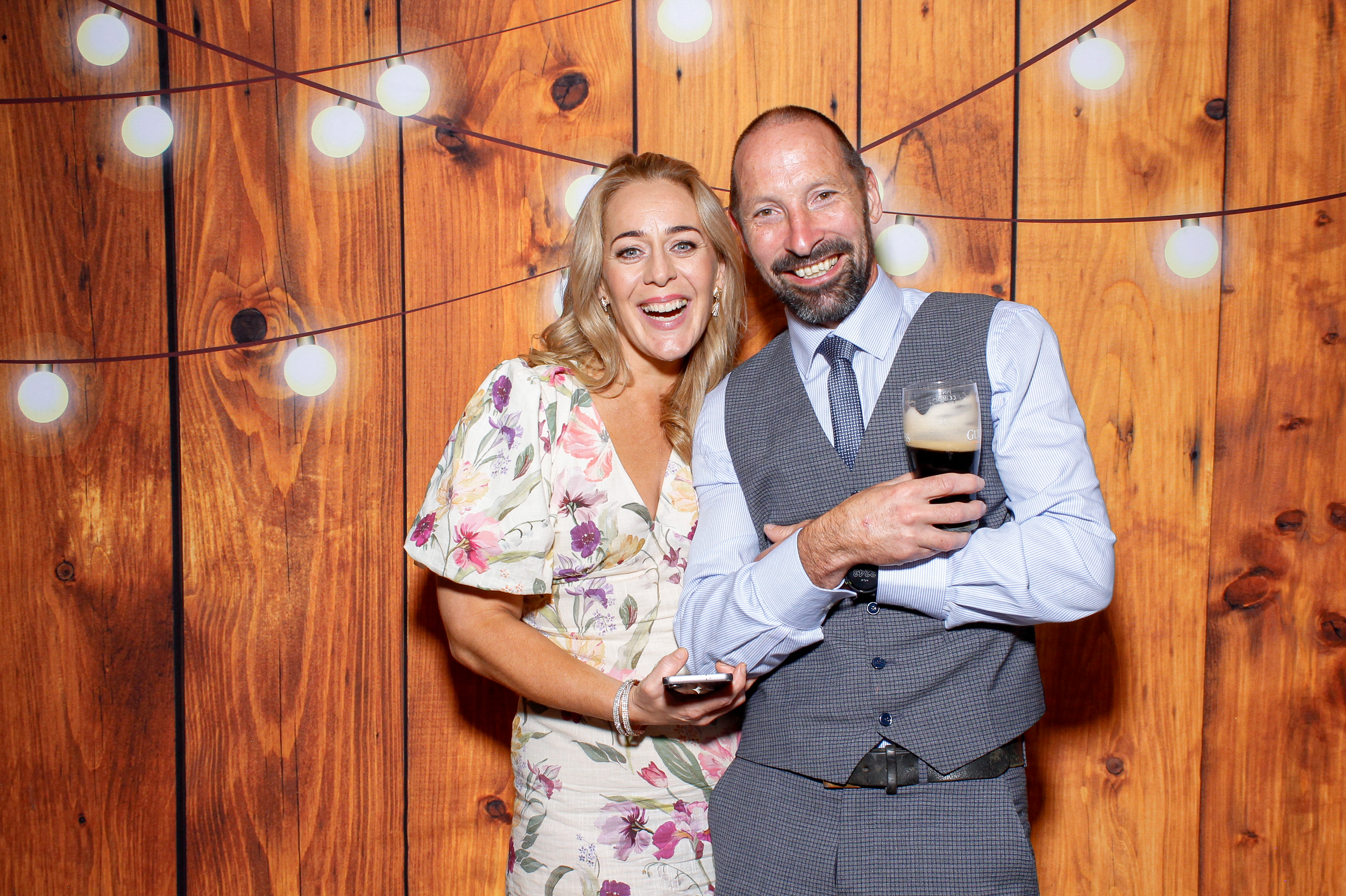 Karen & Colin | View more photos from the event at gallery.snapmagic.ie/u/SnapMagic/Karen-Colin