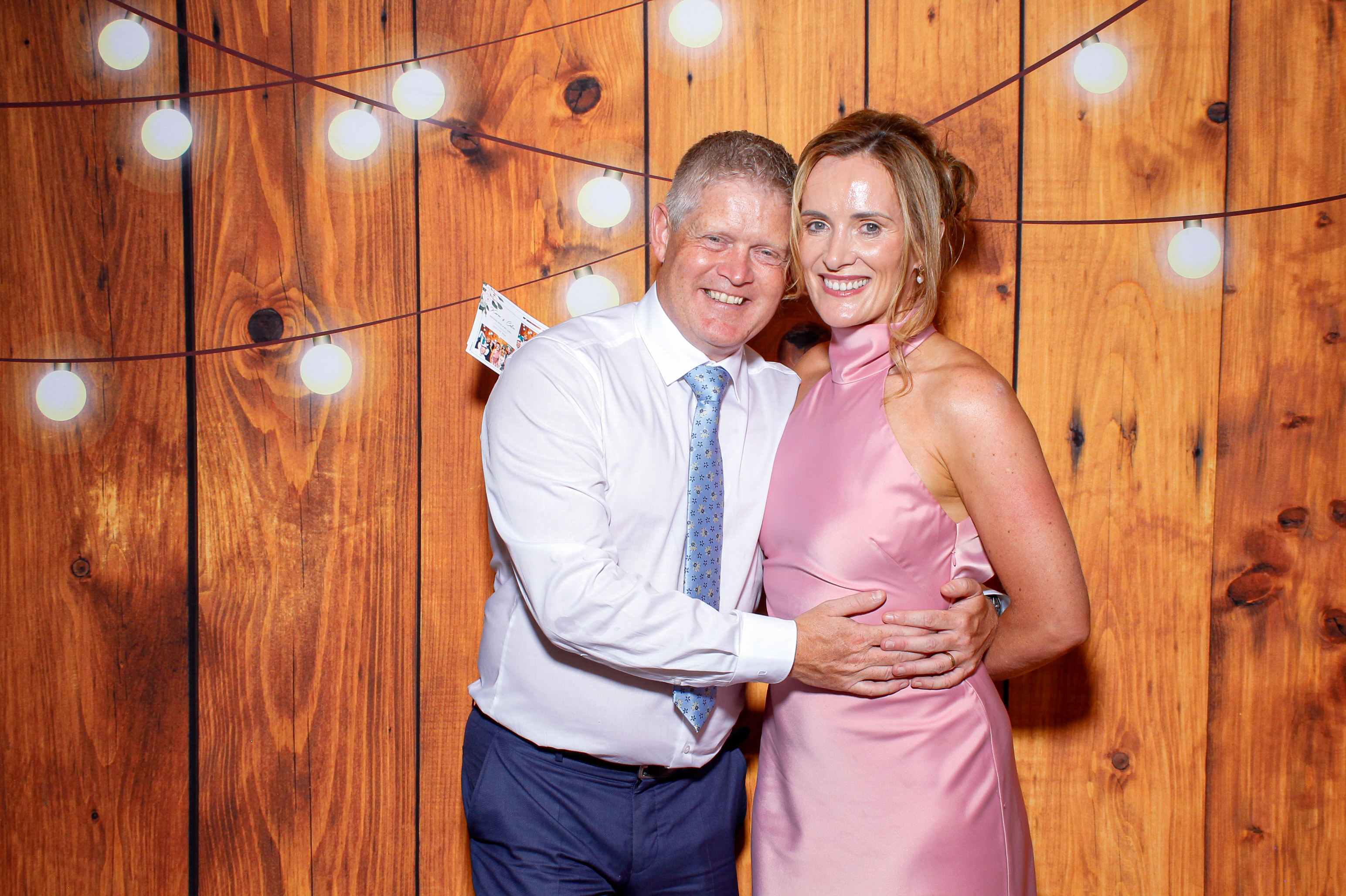 Karen & Colin | View more photos from the event at gallery.snapmagic.ie/u/SnapMagic/Karen-Colin