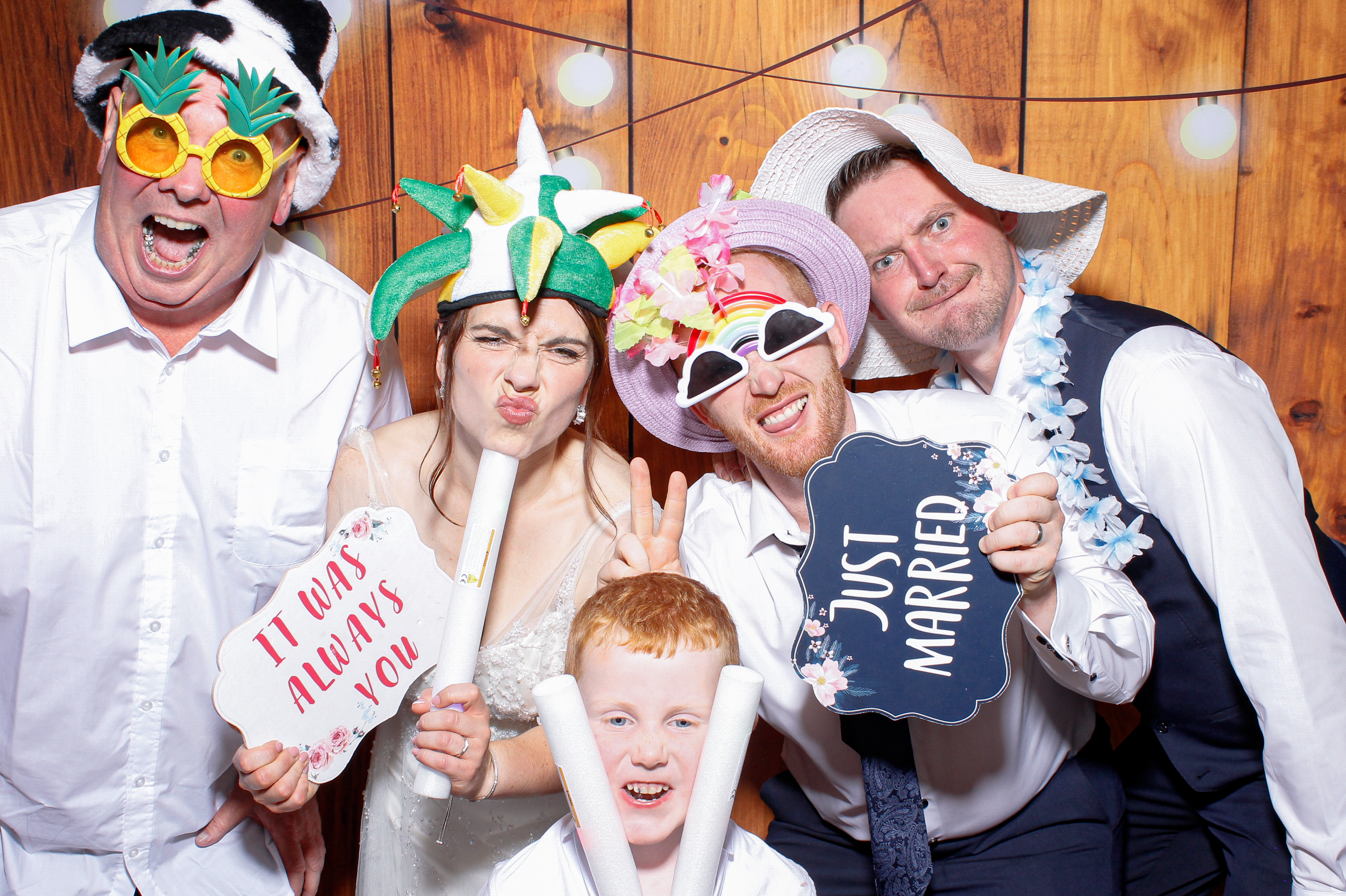 Karen & Colin | View more photos from the event at gallery.snapmagic.ie/u/SnapMagic/Karen-Colin