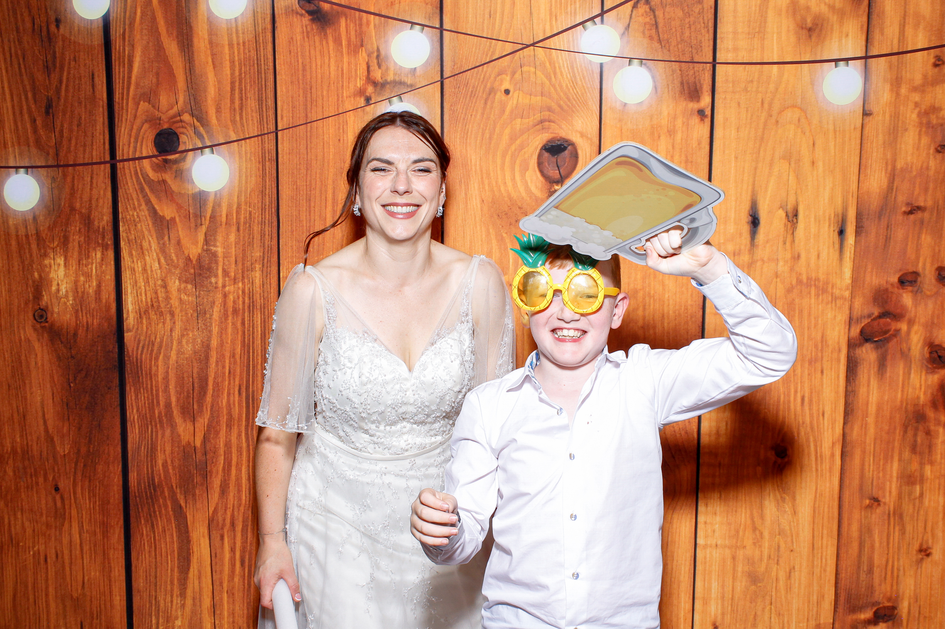 Karen & Colin | View more photos from the event at gallery.snapmagic.ie/u/SnapMagic/Karen-Colin