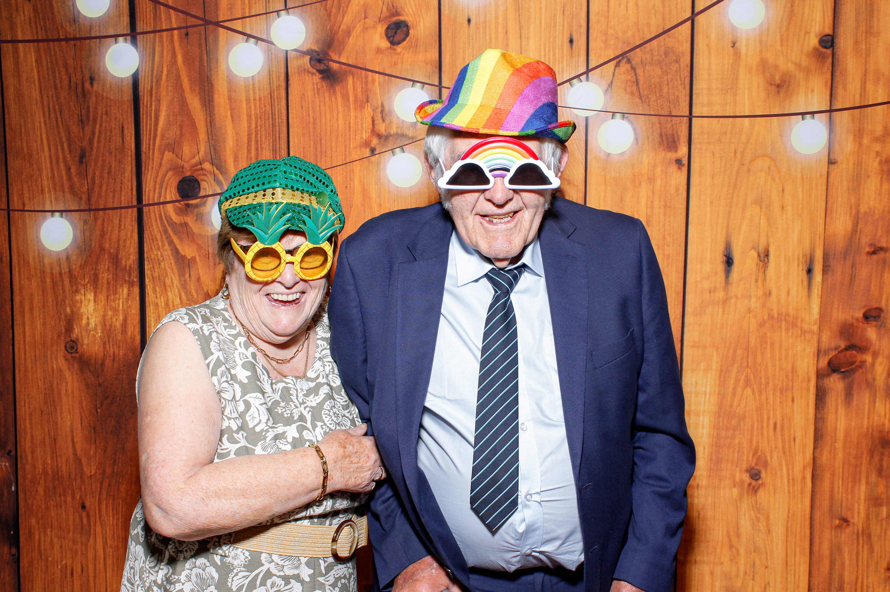 Karen & Colin | View more photos from the event at gallery.snapmagic.ie/u/SnapMagic/Karen-Colin