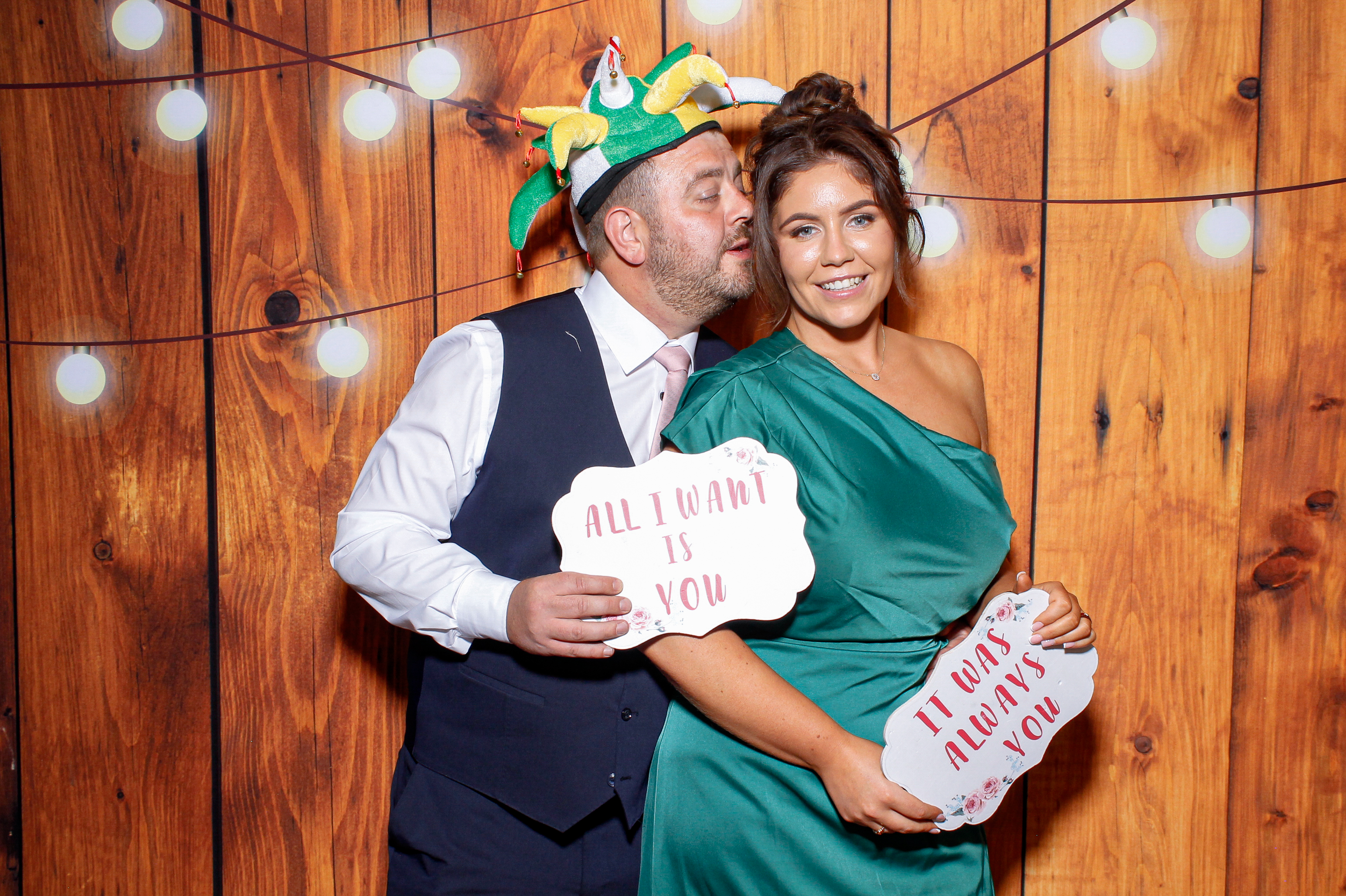 Karen & Colin | View more photos from the event at gallery.snapmagic.ie/u/SnapMagic/Karen-Colin
