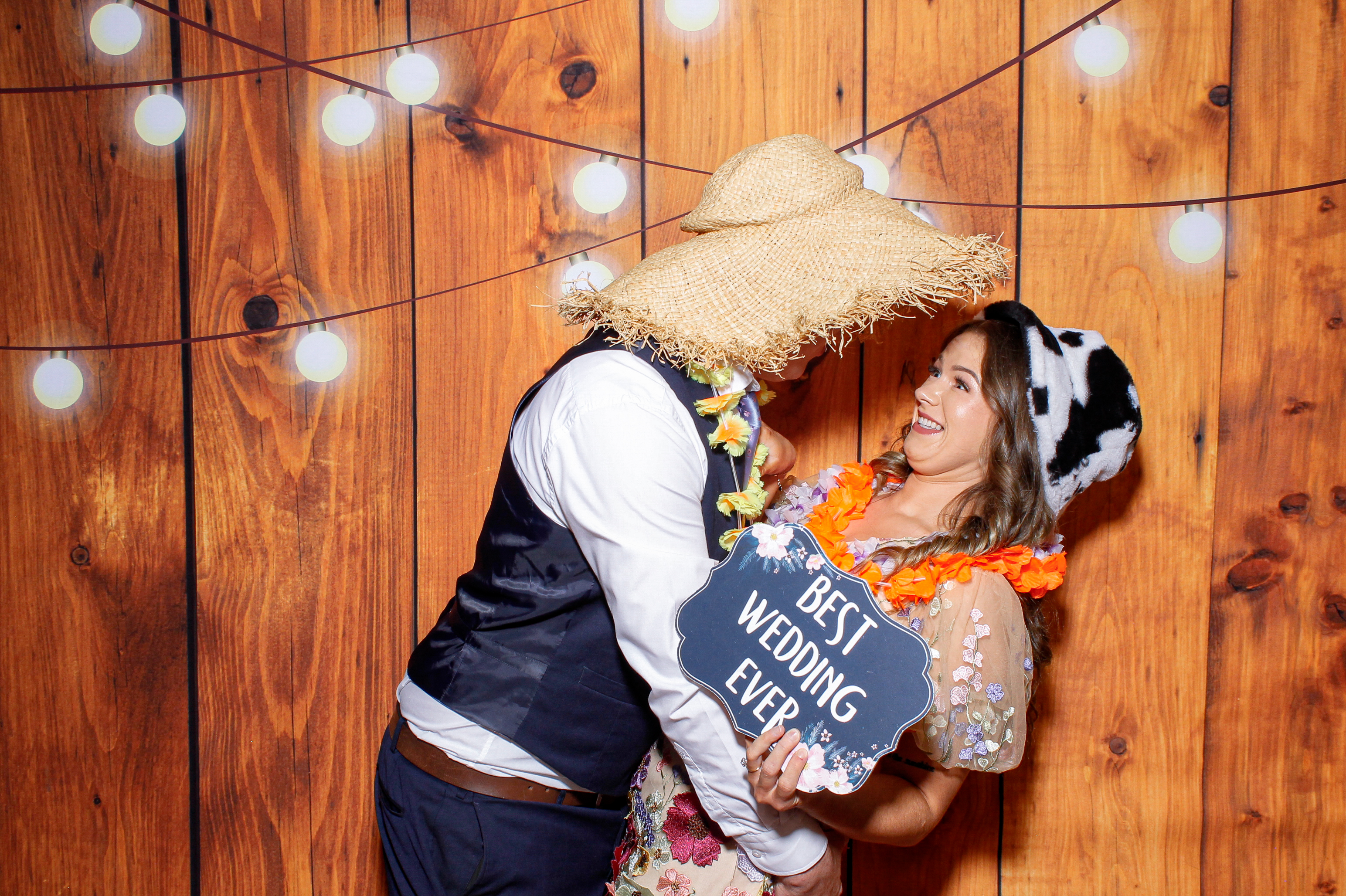 Karen & Colin | View more photos from the event at gallery.snapmagic.ie/u/SnapMagic/Karen-Colin