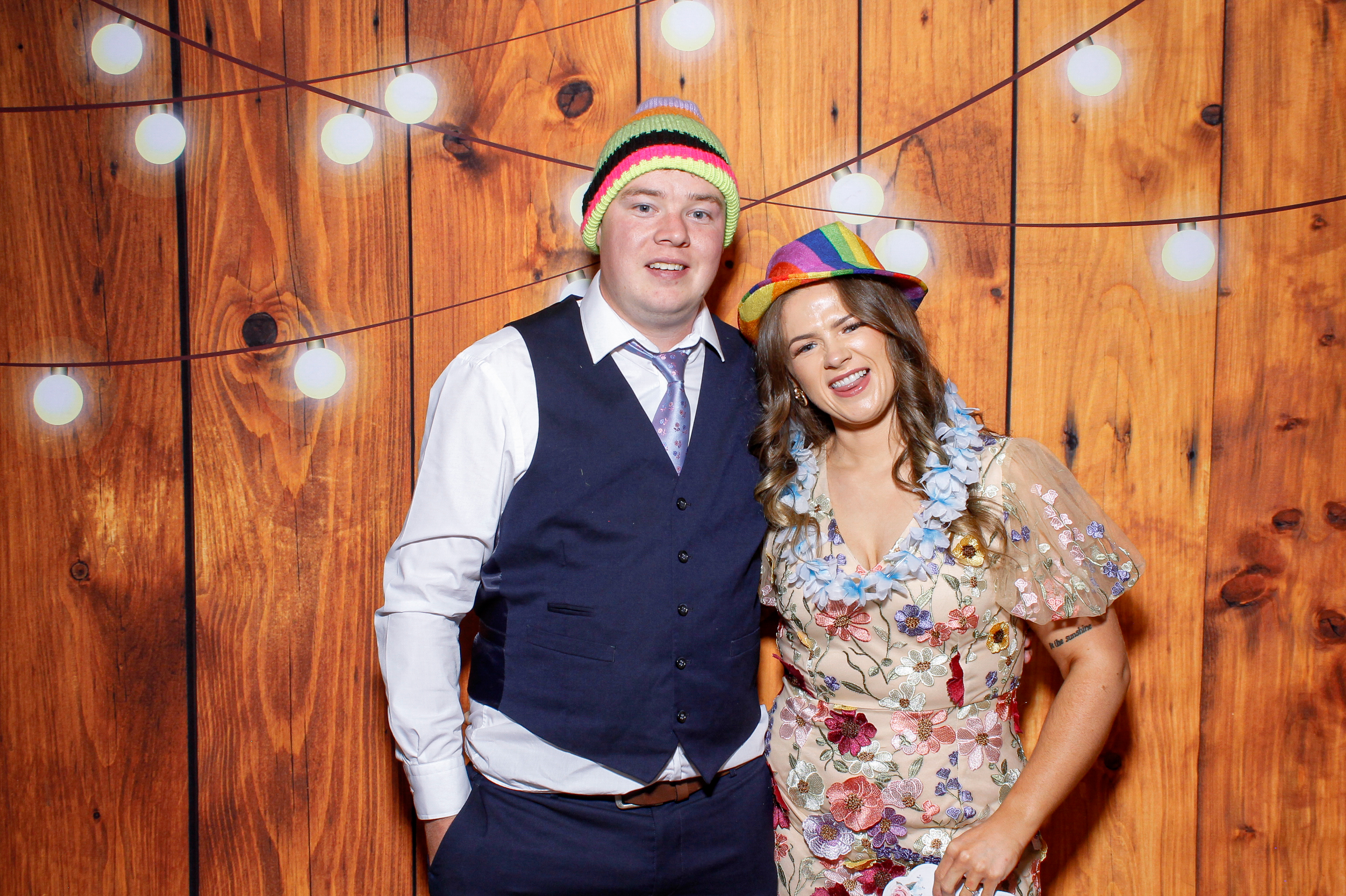 Karen & Colin | View more photos from the event at gallery.snapmagic.ie/u/SnapMagic/Karen-Colin