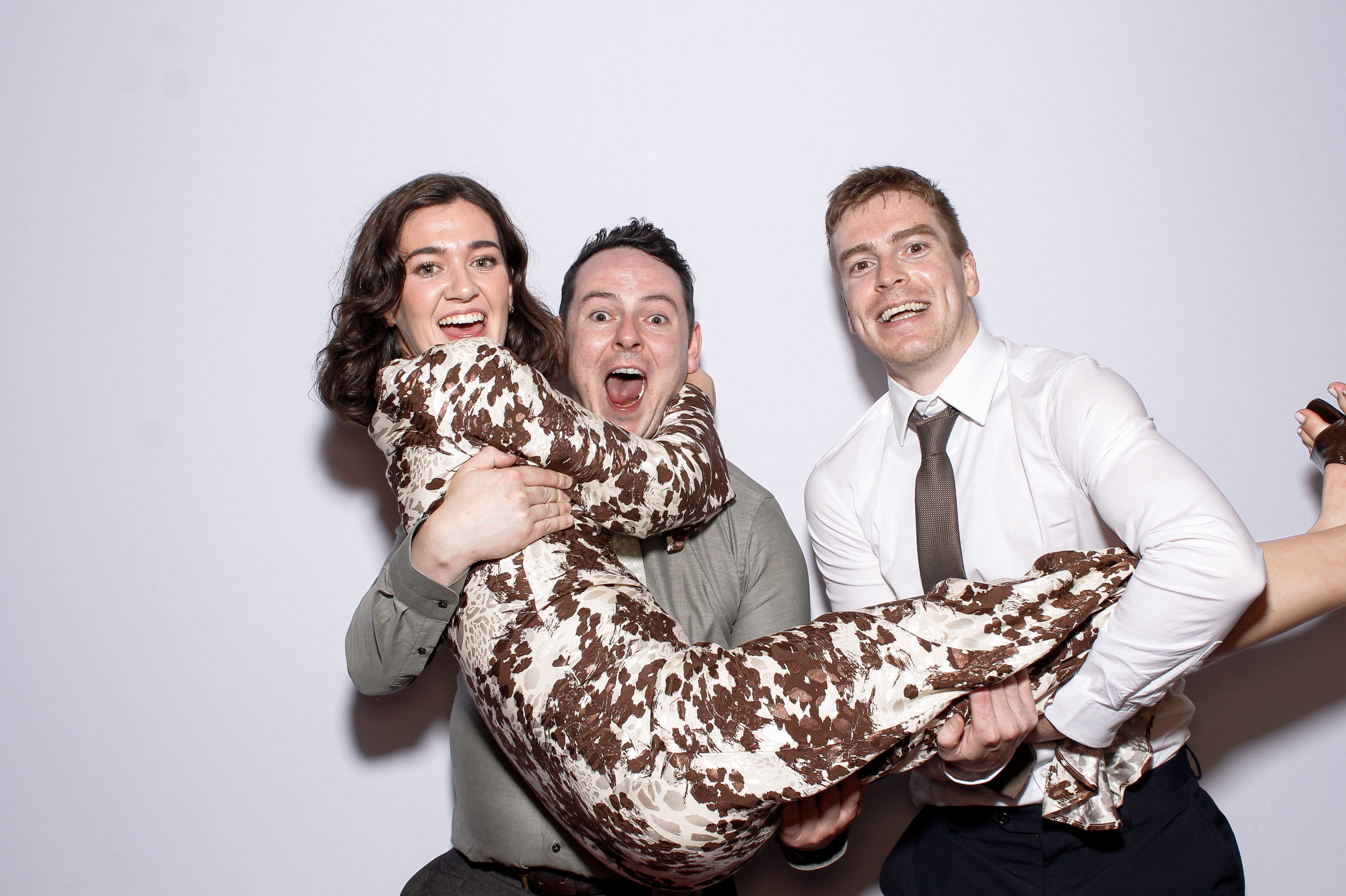 Kate & Johnny | View more photos from the event at gallery.snapmagic.ie/u/SnapMagic/Kate-Johnny