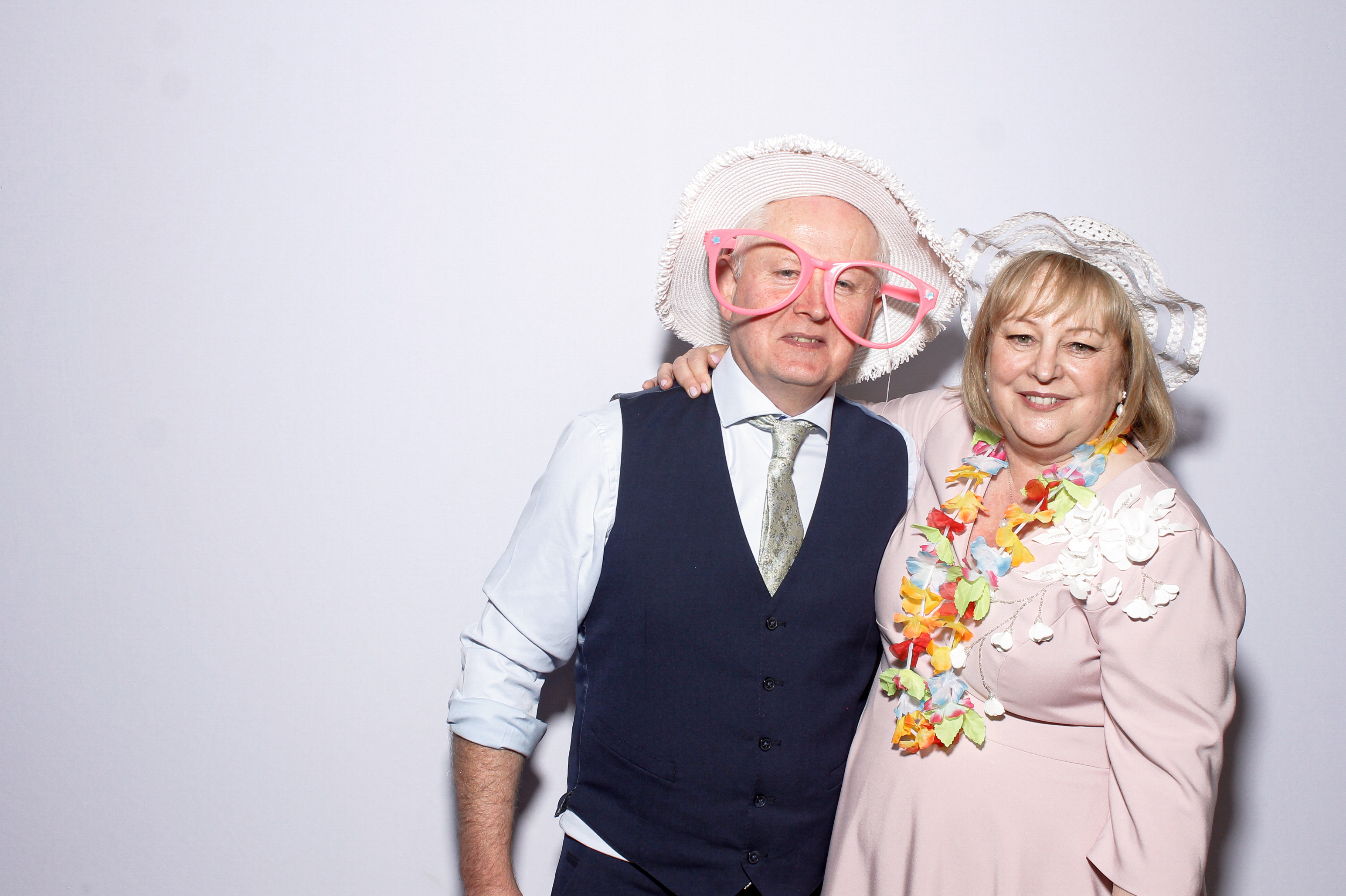 Kate & Johnny | View more photos from the event at gallery.snapmagic.ie/u/SnapMagic/Kate-Johnny