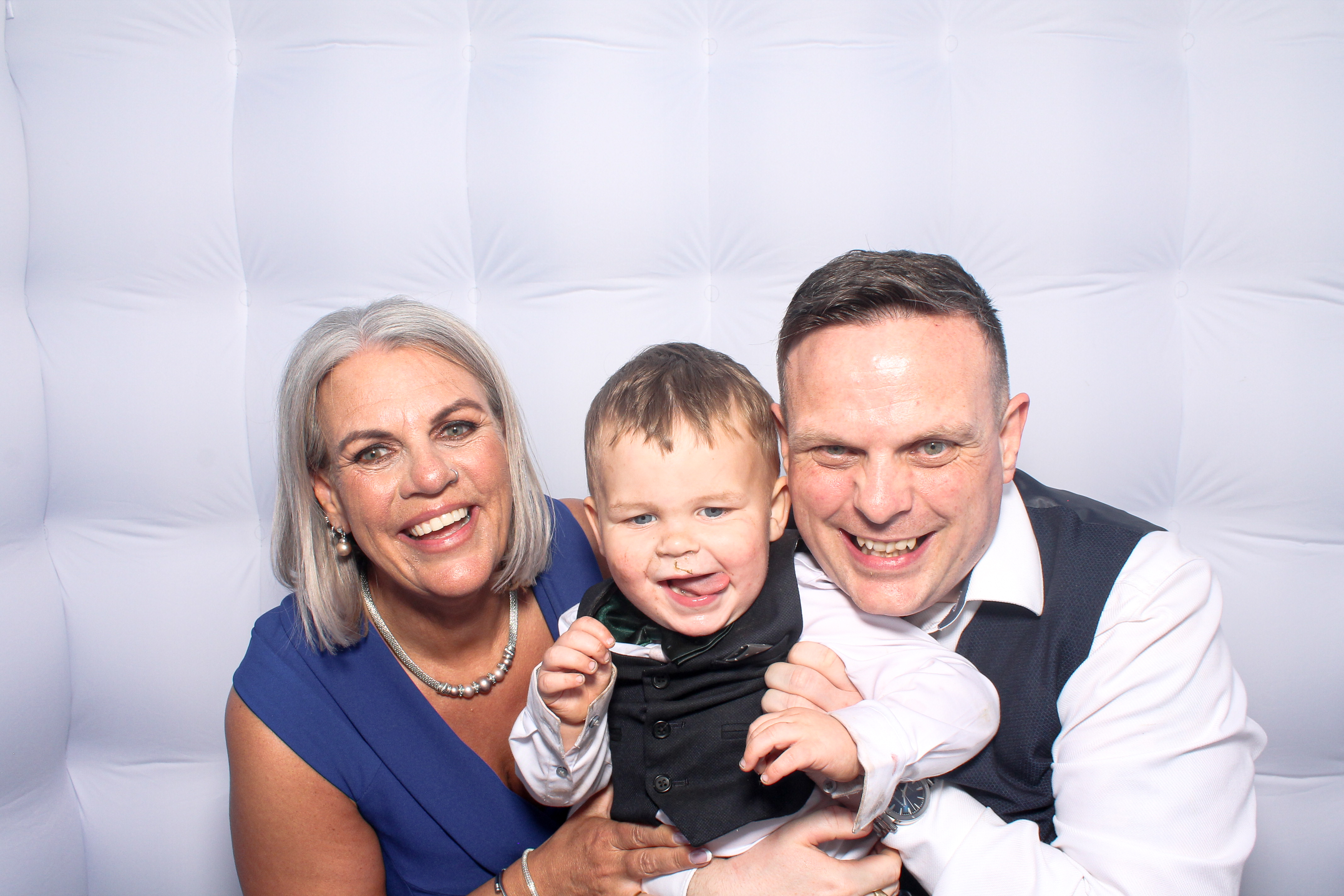 Kerry & David | View more photos from the event at gallery.snapmagic.ie/u/SnapMagic/Kerry-David