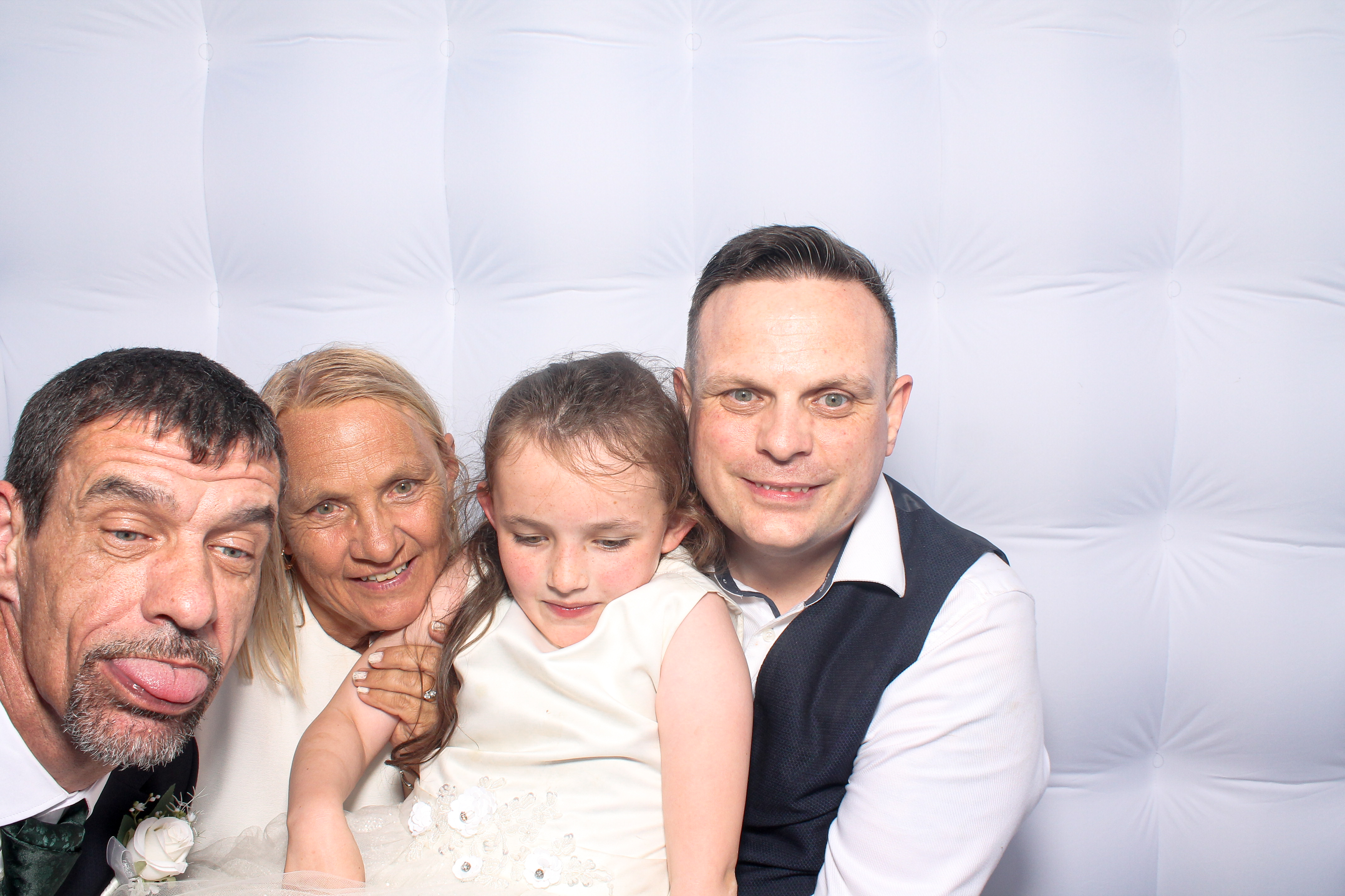 Kerry & David | View more photos from the event at gallery.snapmagic.ie/u/SnapMagic/Kerry-David