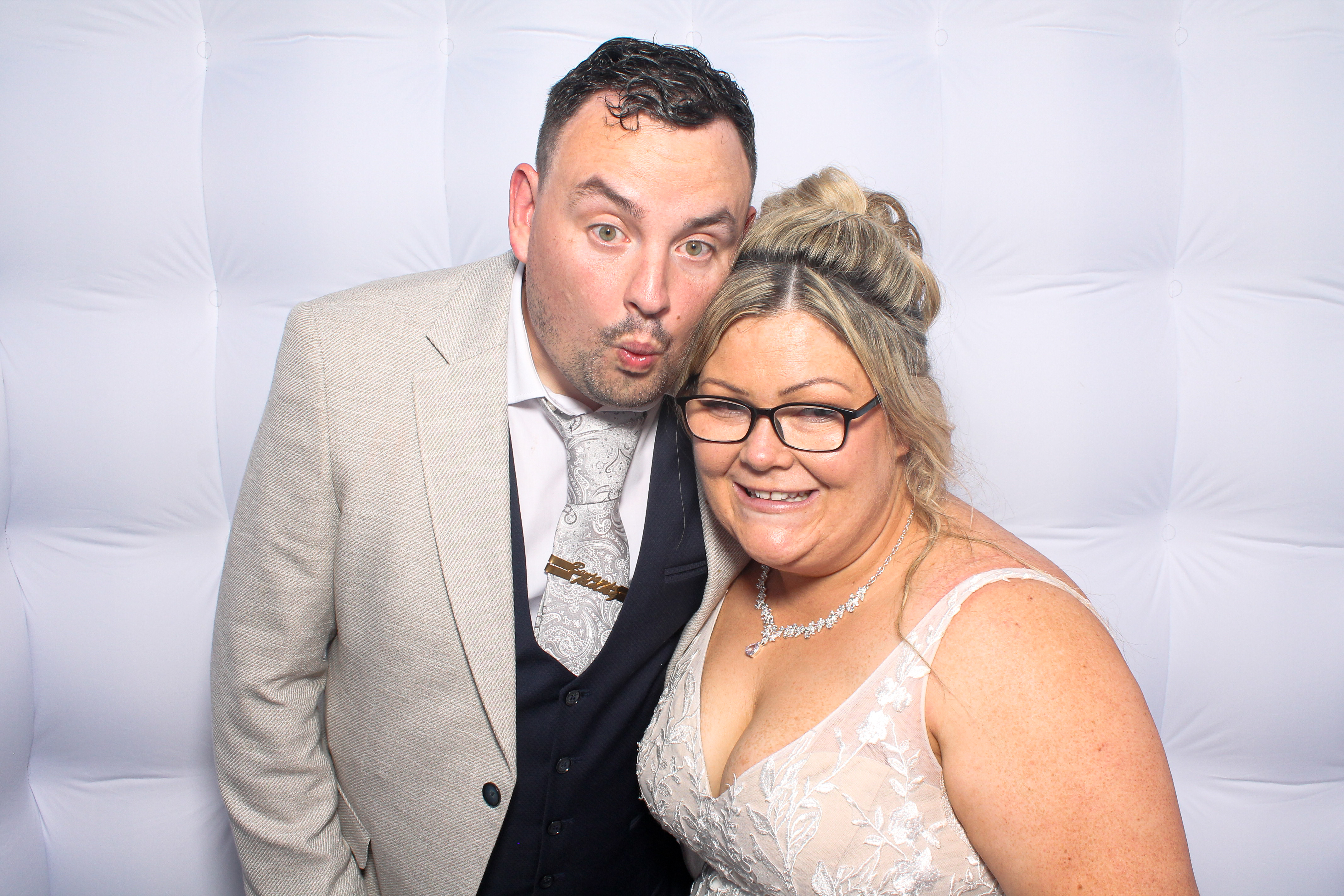 Kerry & David | View more photos from the event at gallery.snapmagic.ie/u/SnapMagic/Kerry-David