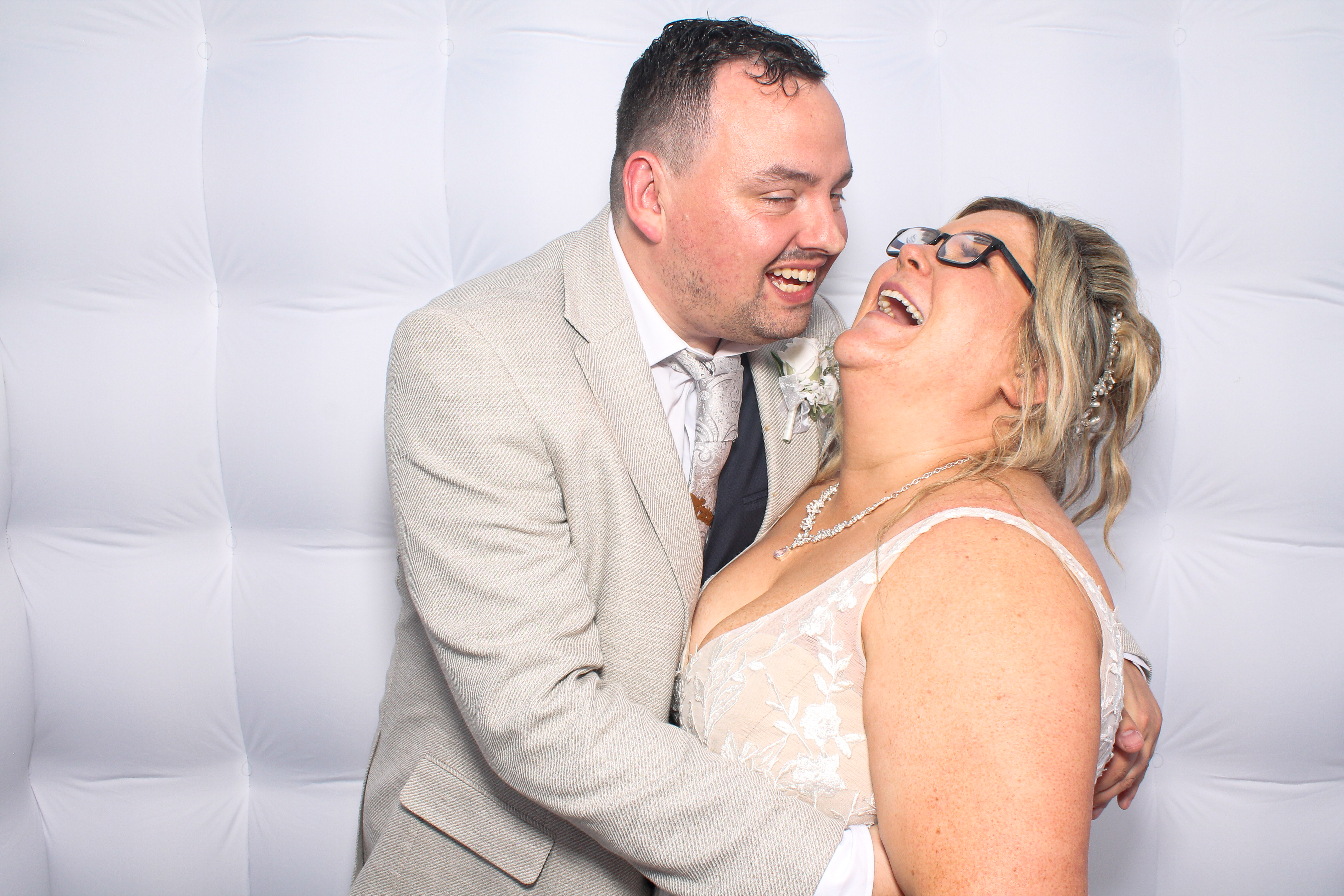 Kerry & David | View more photos from the event at gallery.snapmagic.ie/u/SnapMagic/Kerry-David