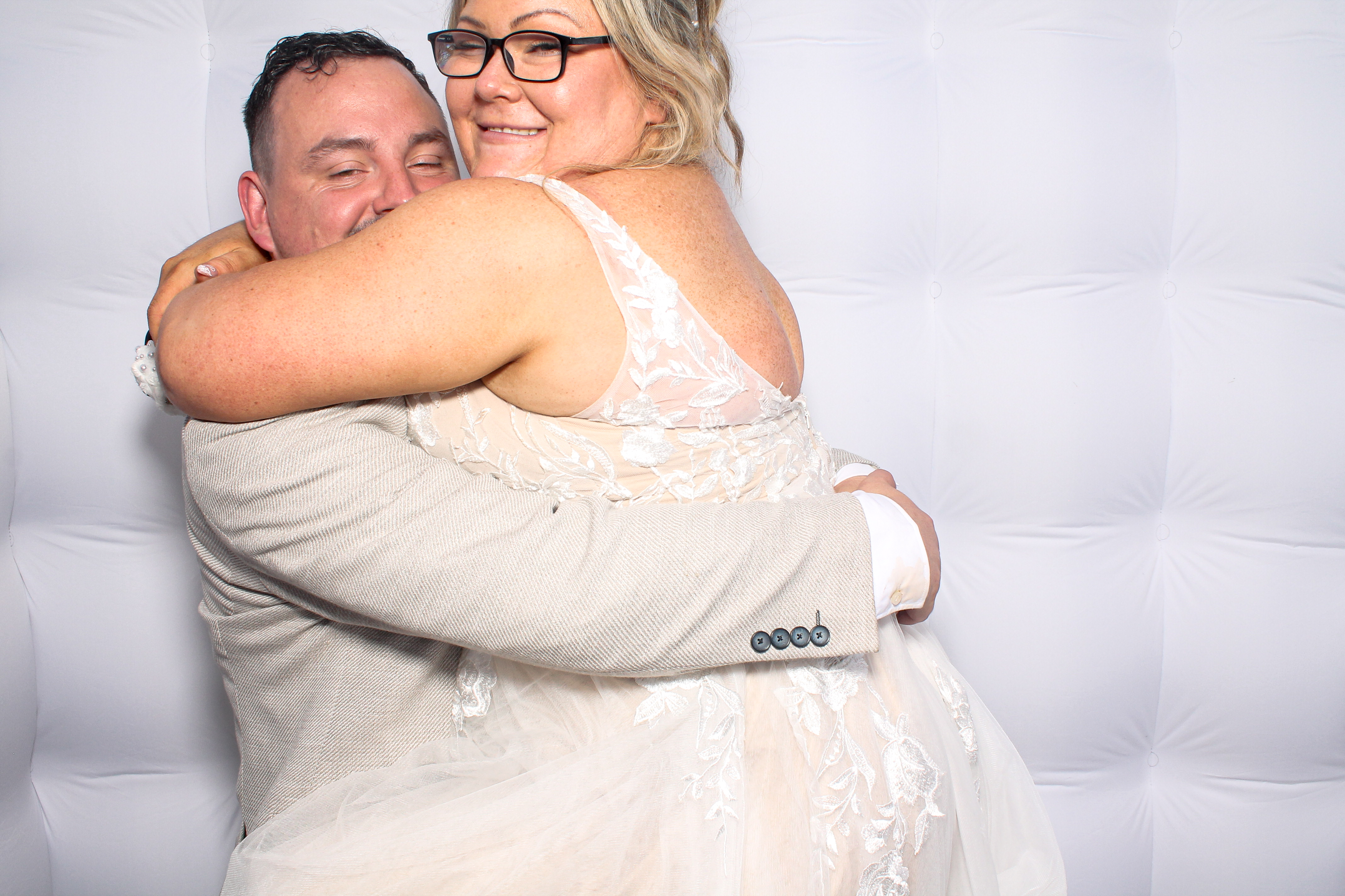 Kerry & David | View more photos from the event at gallery.snapmagic.ie/u/SnapMagic/Kerry-David