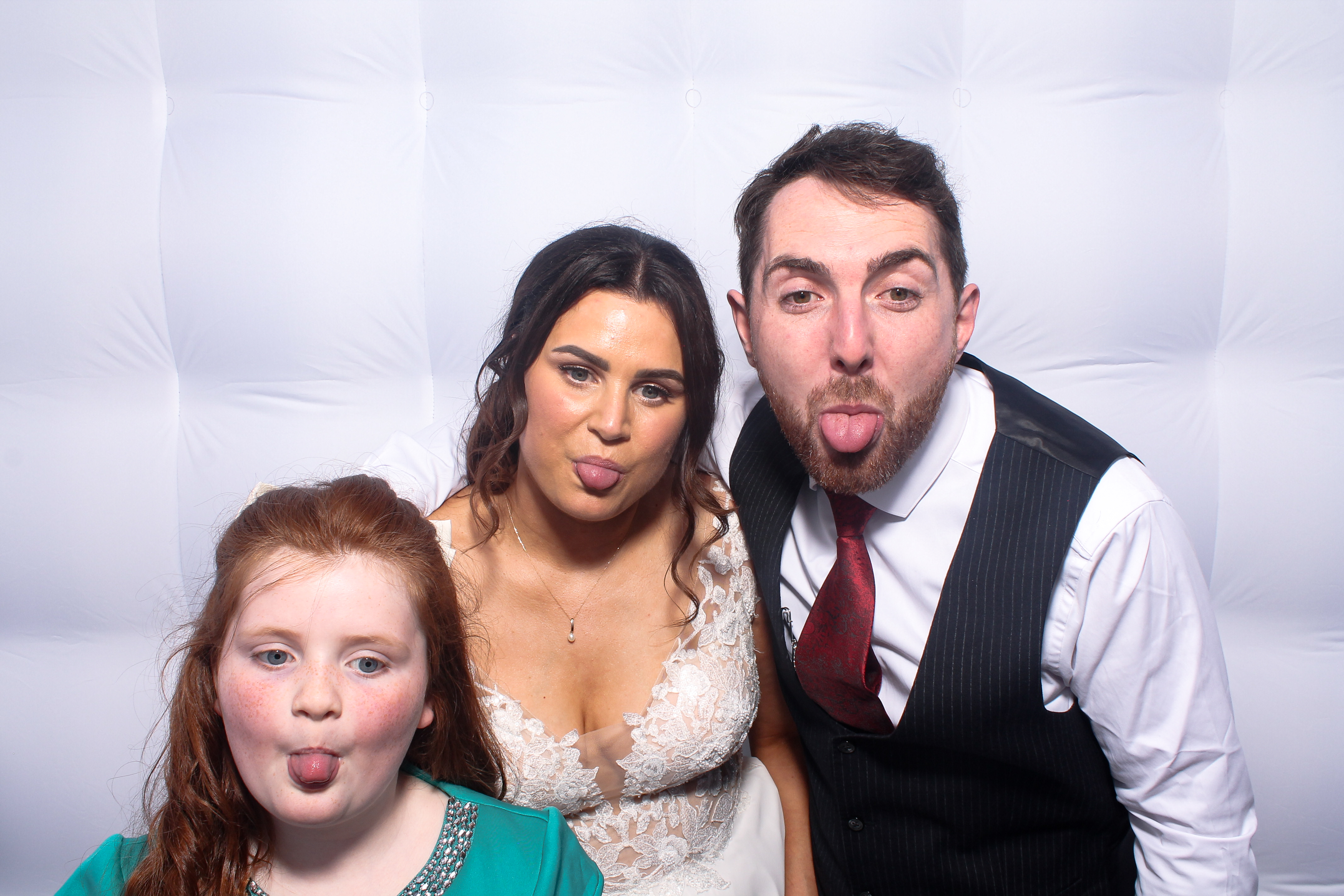 Kieran & Cassandra | View more photos from the event at gallery.snapmagic.ie/u/SnapMagic/Kieran-Cassandra