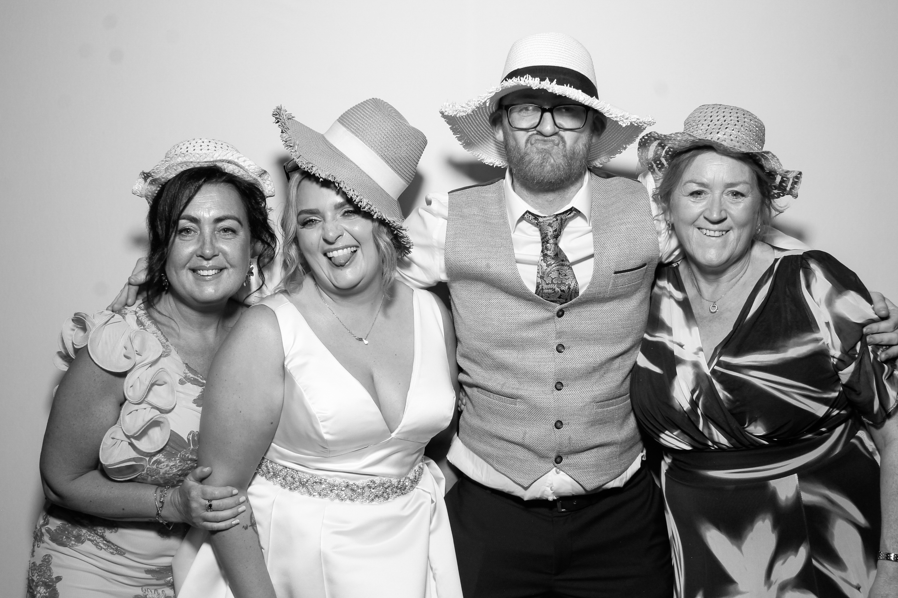 Laura & David's Wedding | View more photos from the event at gallery.snapmagic.ie/u/SnapMagic/Laura-Davids-Wedding