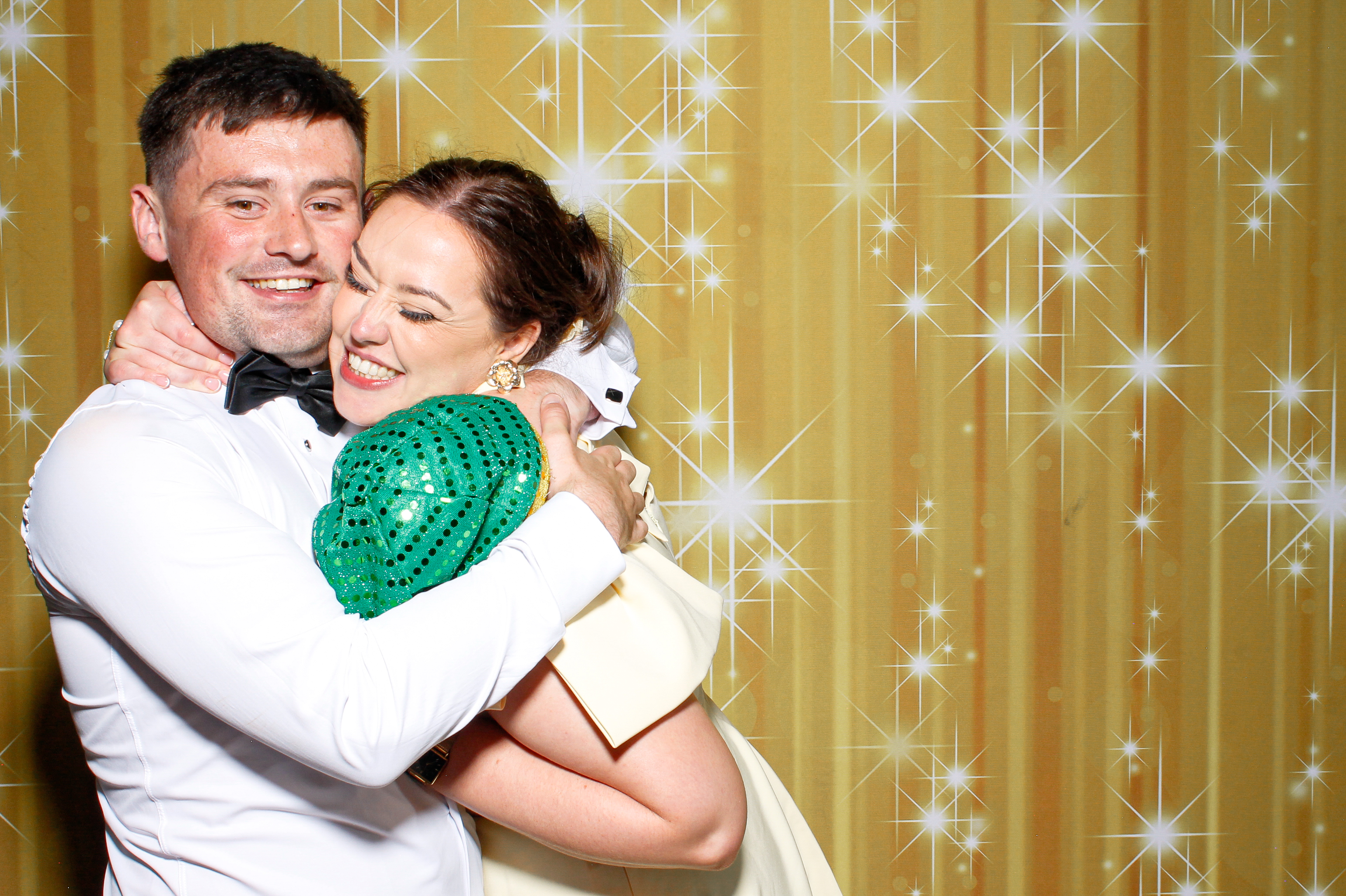 Louise & Ciaran | View more photos from the event at gallery.snapmagic.ie/u/SnapMagic/Louise-Ciaran
