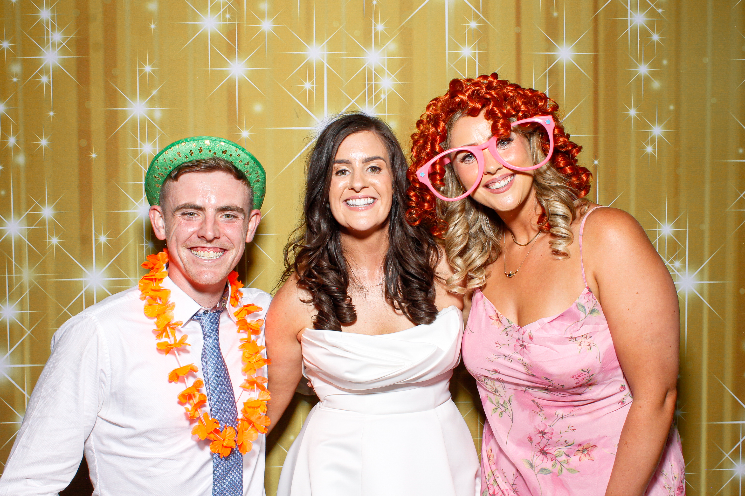 Louise & Ciaran | View more photos from the event at gallery.snapmagic.ie/u/SnapMagic/Louise-Ciaran