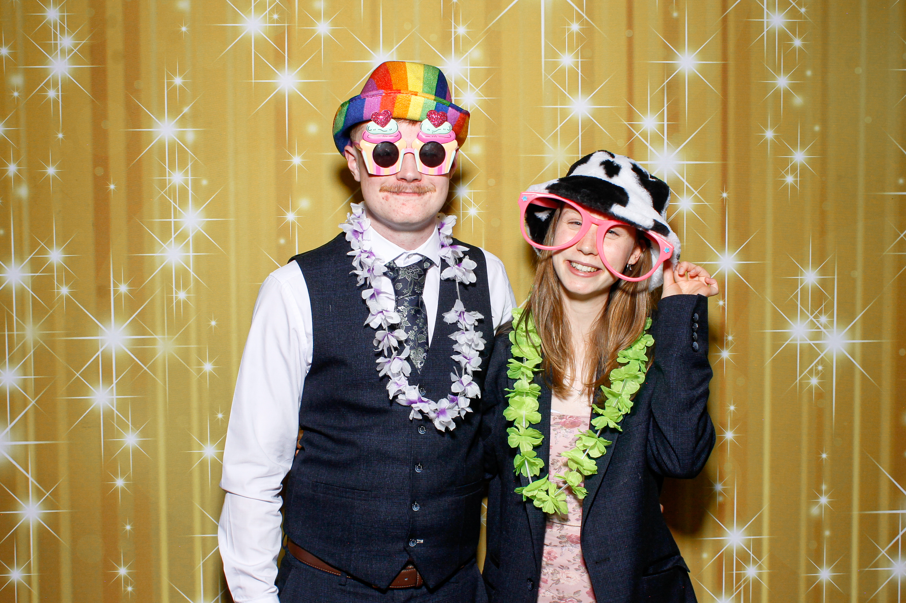 Louise & Ciaran | View more photos from the event at gallery.snapmagic.ie/u/SnapMagic/Louise-Ciaran
