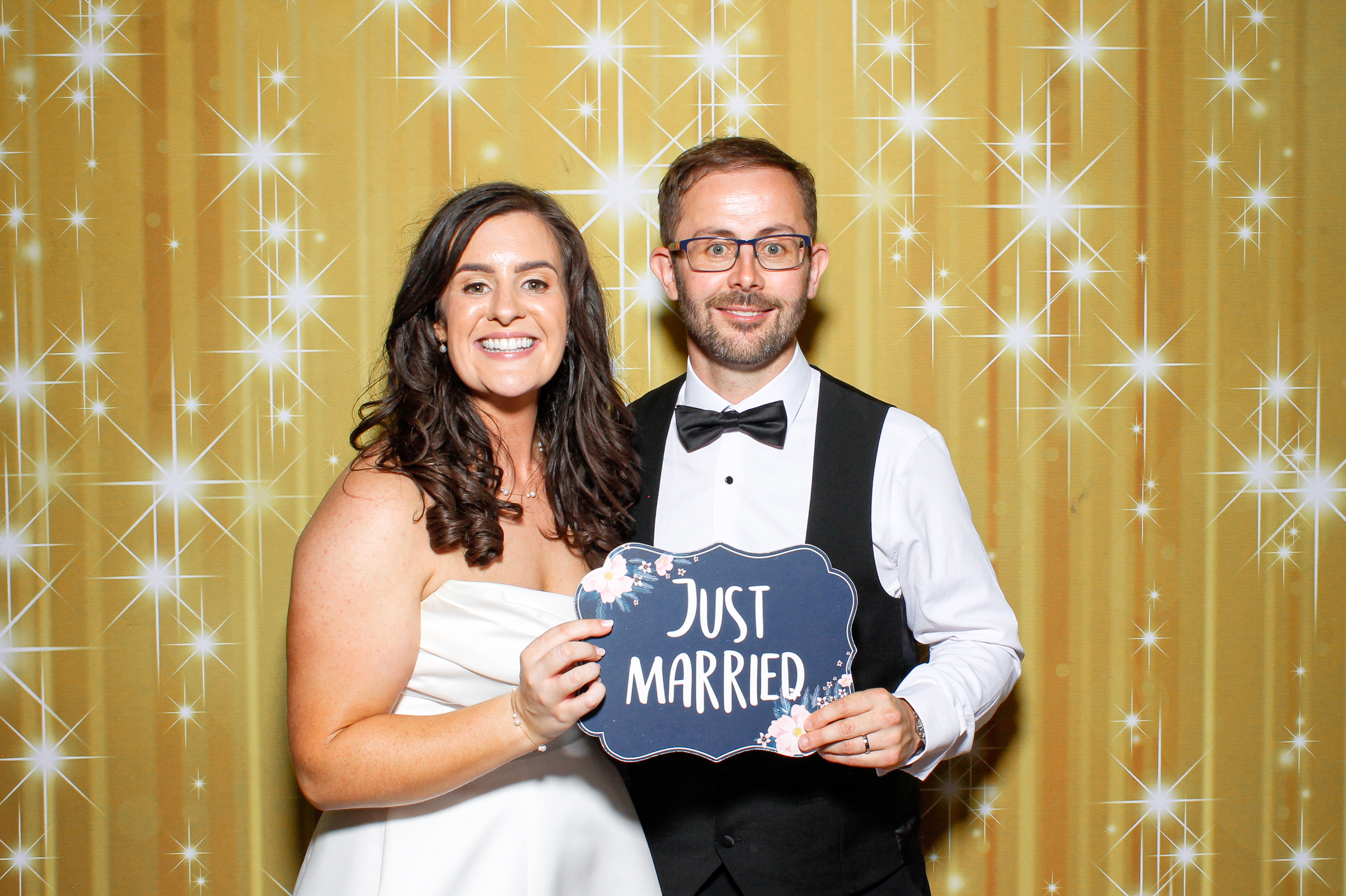 Louise & Ciaran | View more photos from the event at gallery.snapmagic.ie/u/SnapMagic/Louise-Ciaran